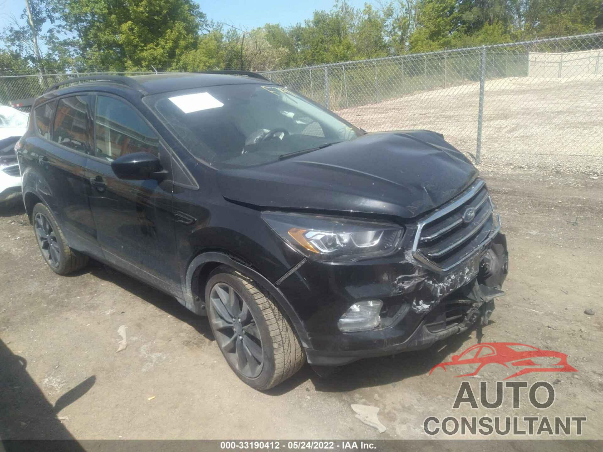 FORD ESCAPE 2017 - 1FMCU0GDXHUD26785