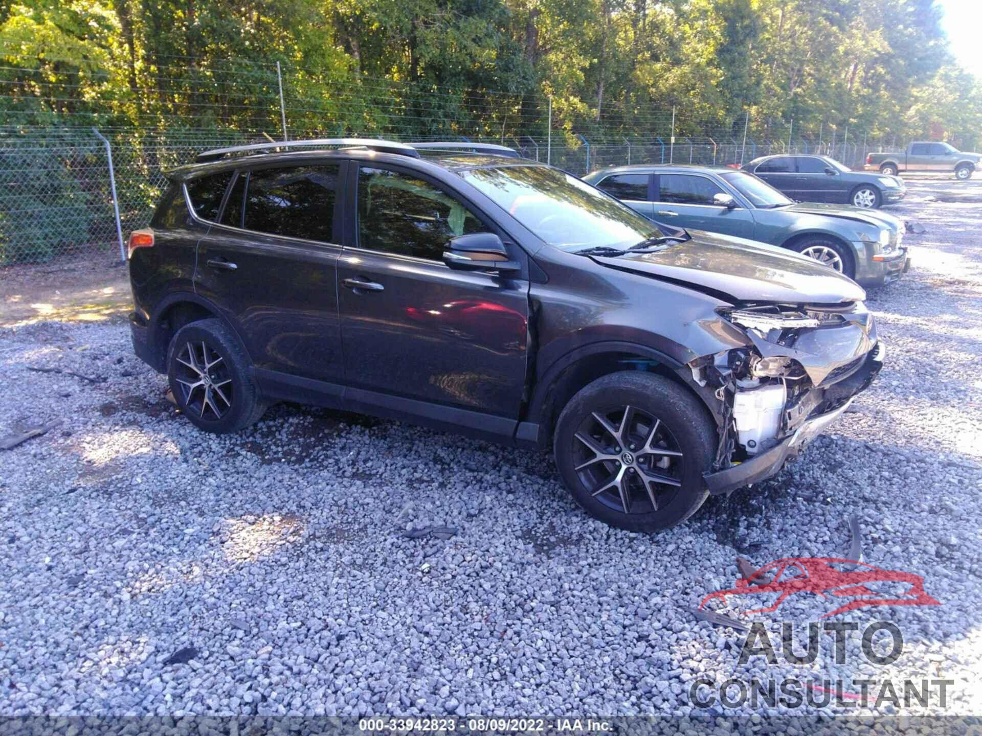 TOYOTA RAV4 2018 - JTMNFREV4JJ158155