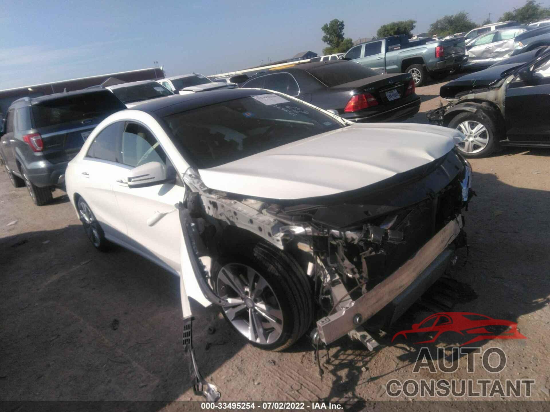 MERCEDES-BENZ CLA 2017 - WDDSJ4GBXHN405887