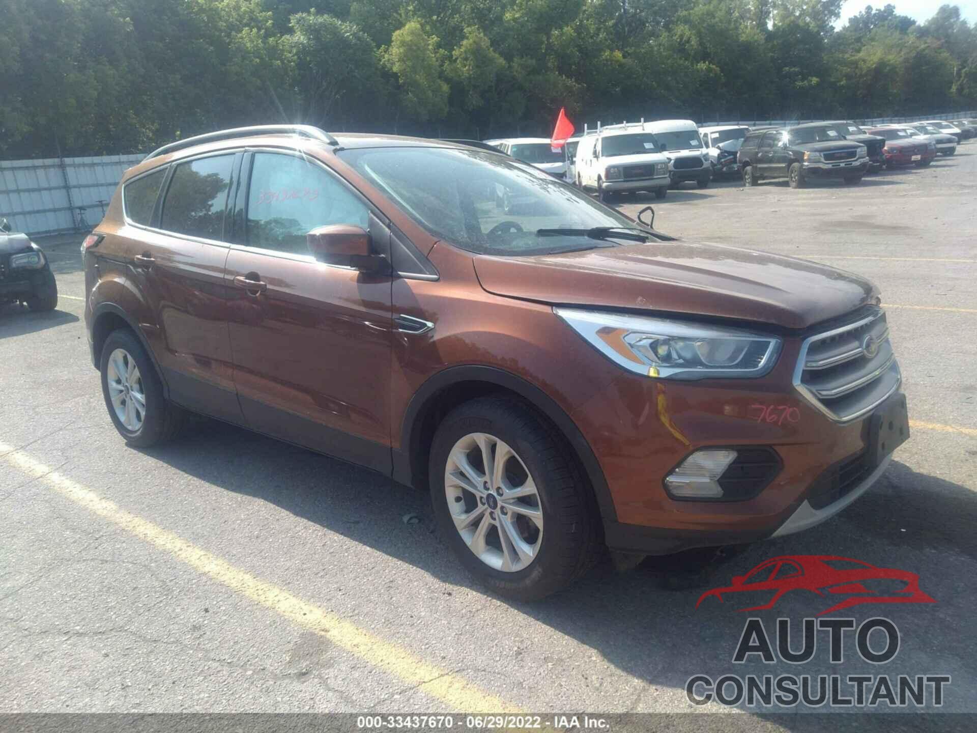 FORD ESCAPE 2017 - 1FMCU0GD3HUB82819