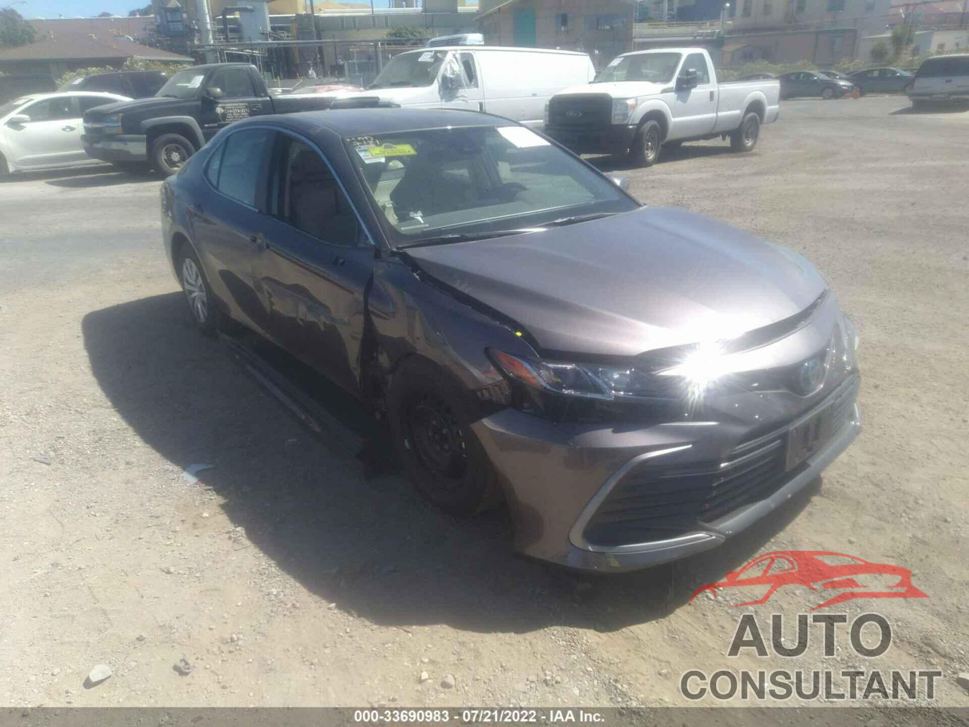 TOYOTA CAMRY 2022 - 4T1C31AK7NU590297