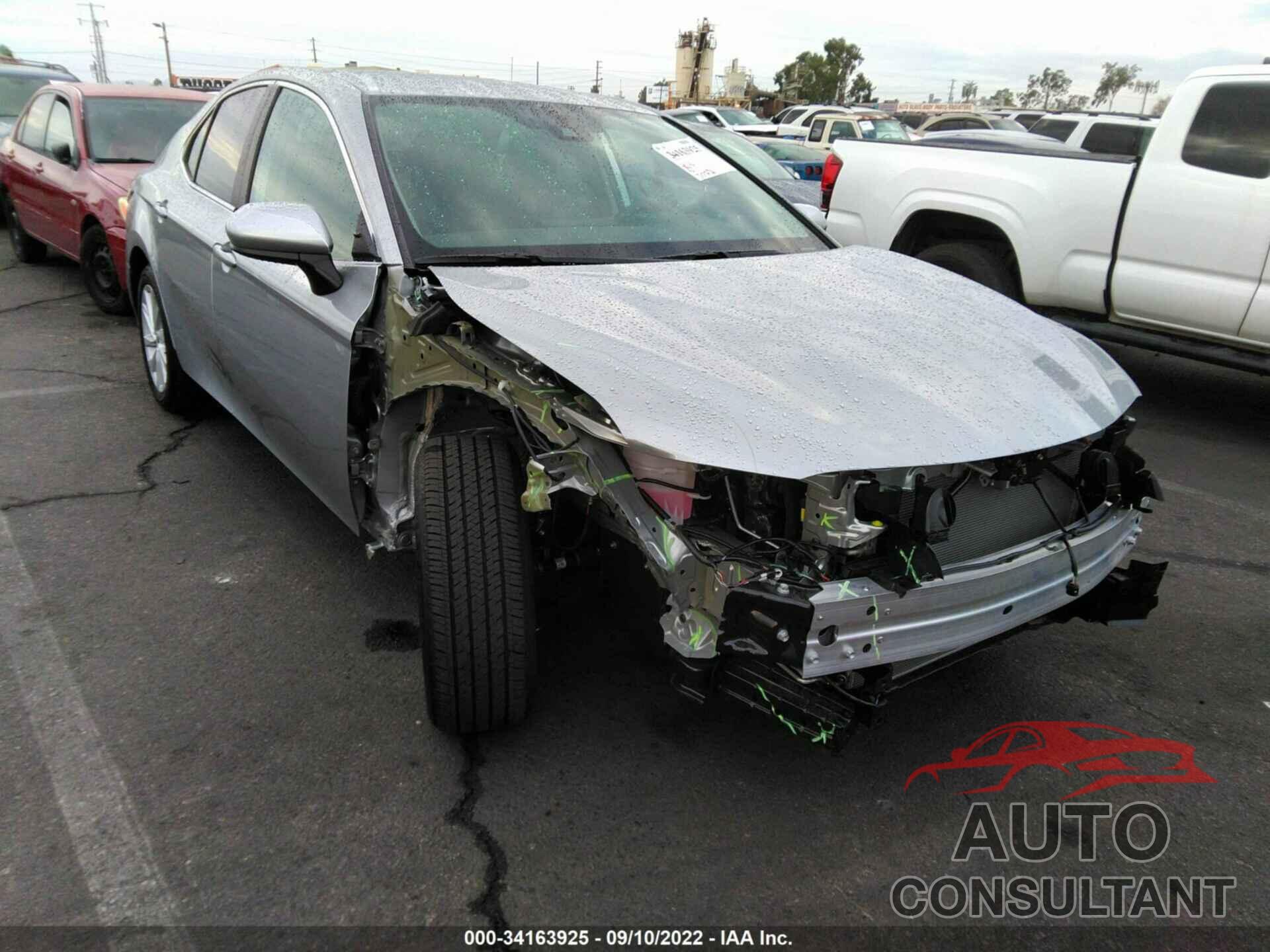 TOYOTA CAMRY 2021 - 4T1C11AK9MU604169