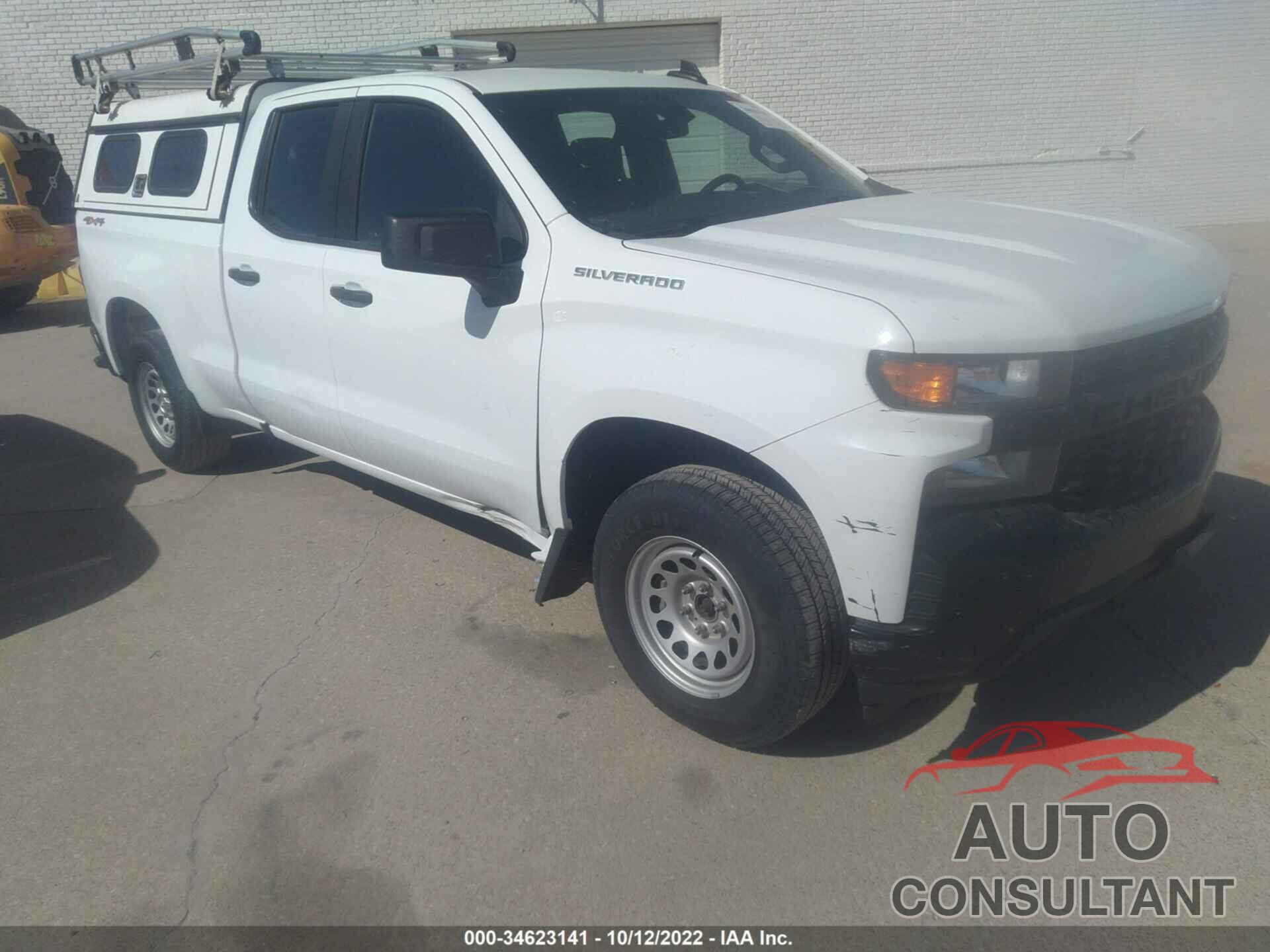 CHEVROLET SILVERADO 1500 2019 - 1GCRYAEFXKZ289535
