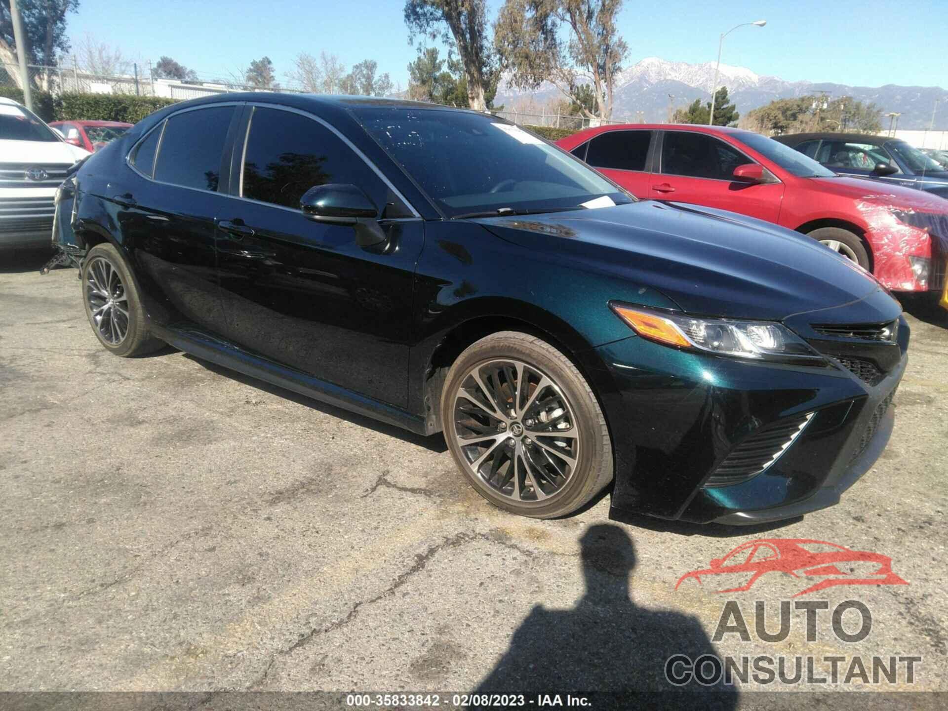 TOYOTA CAMRY 2018 - JTNB11HK3J3050159