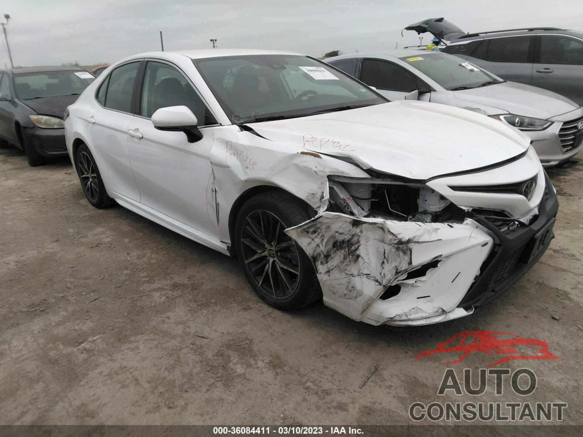TOYOTA CAMRY 2022 - 4T1G11AK1NU619011