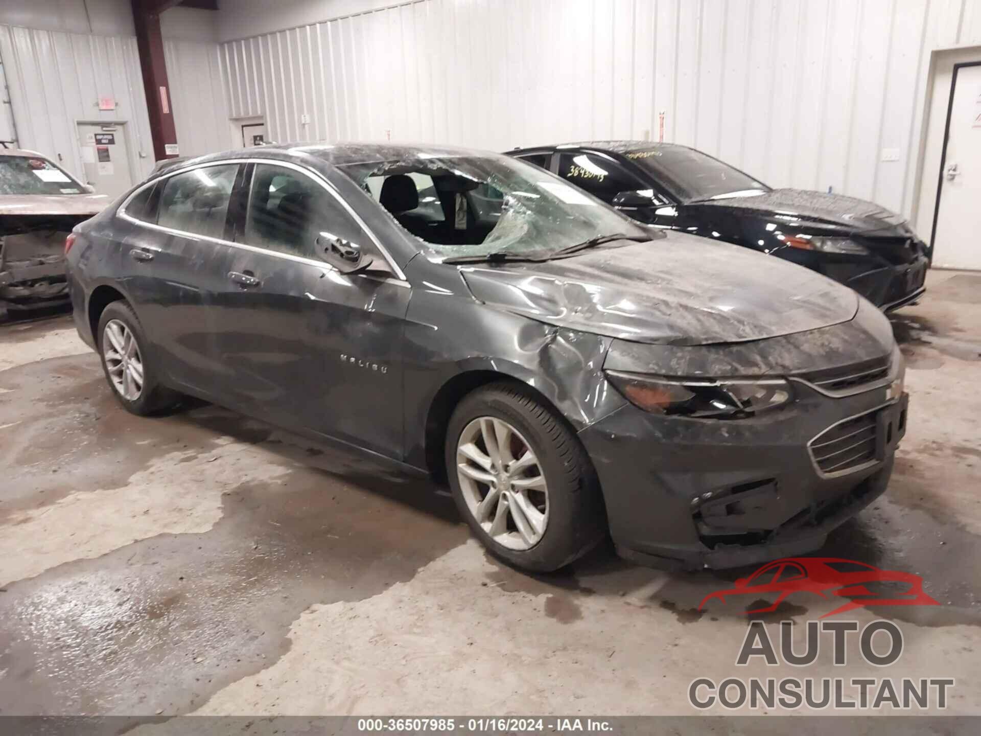 CHEVROLET MALIBU 2017 - 1G1ZE5ST1HF208676