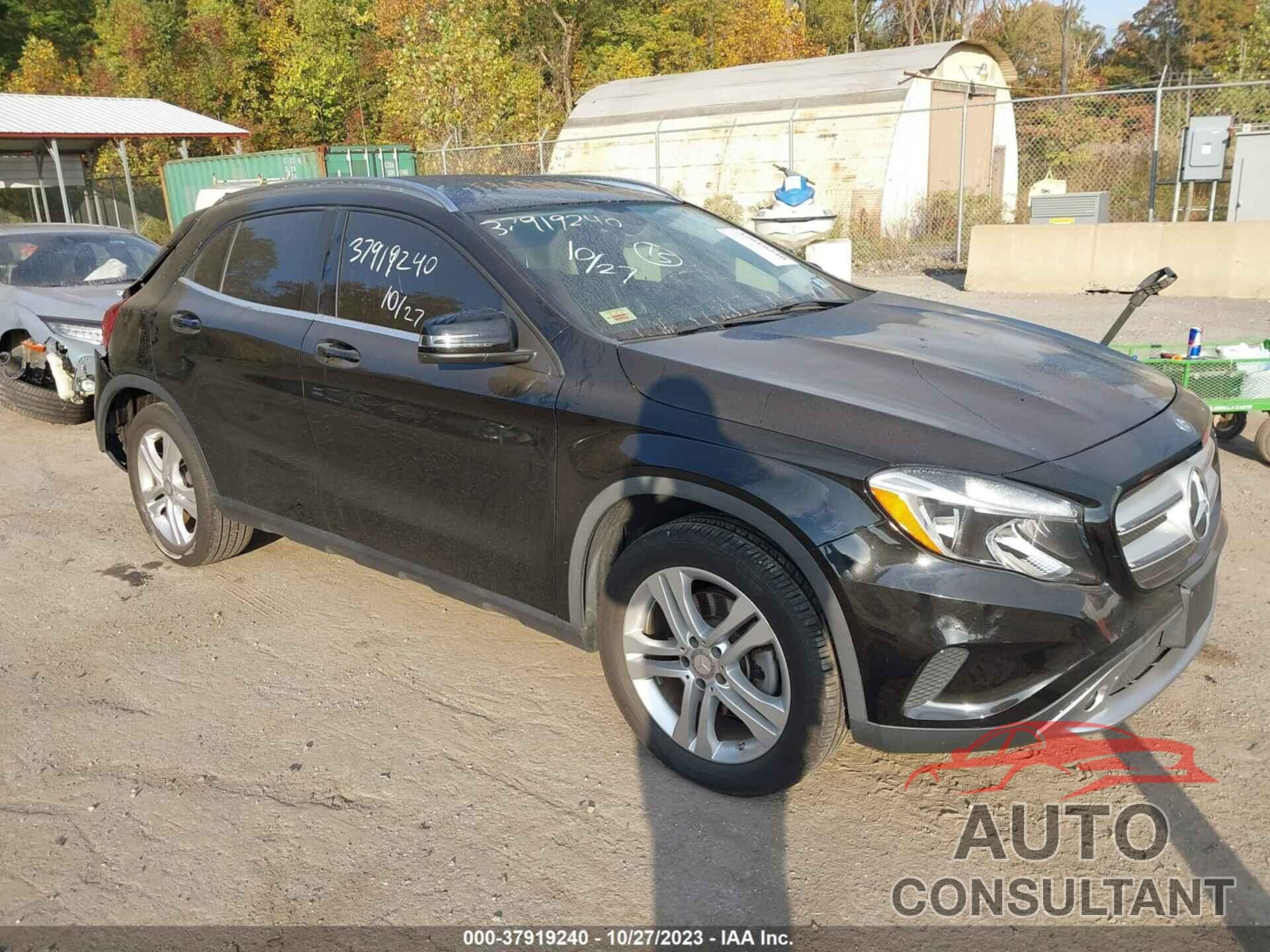 MERCEDES-BENZ GLA 250 2015 - WDCTG4GB9FJ127026