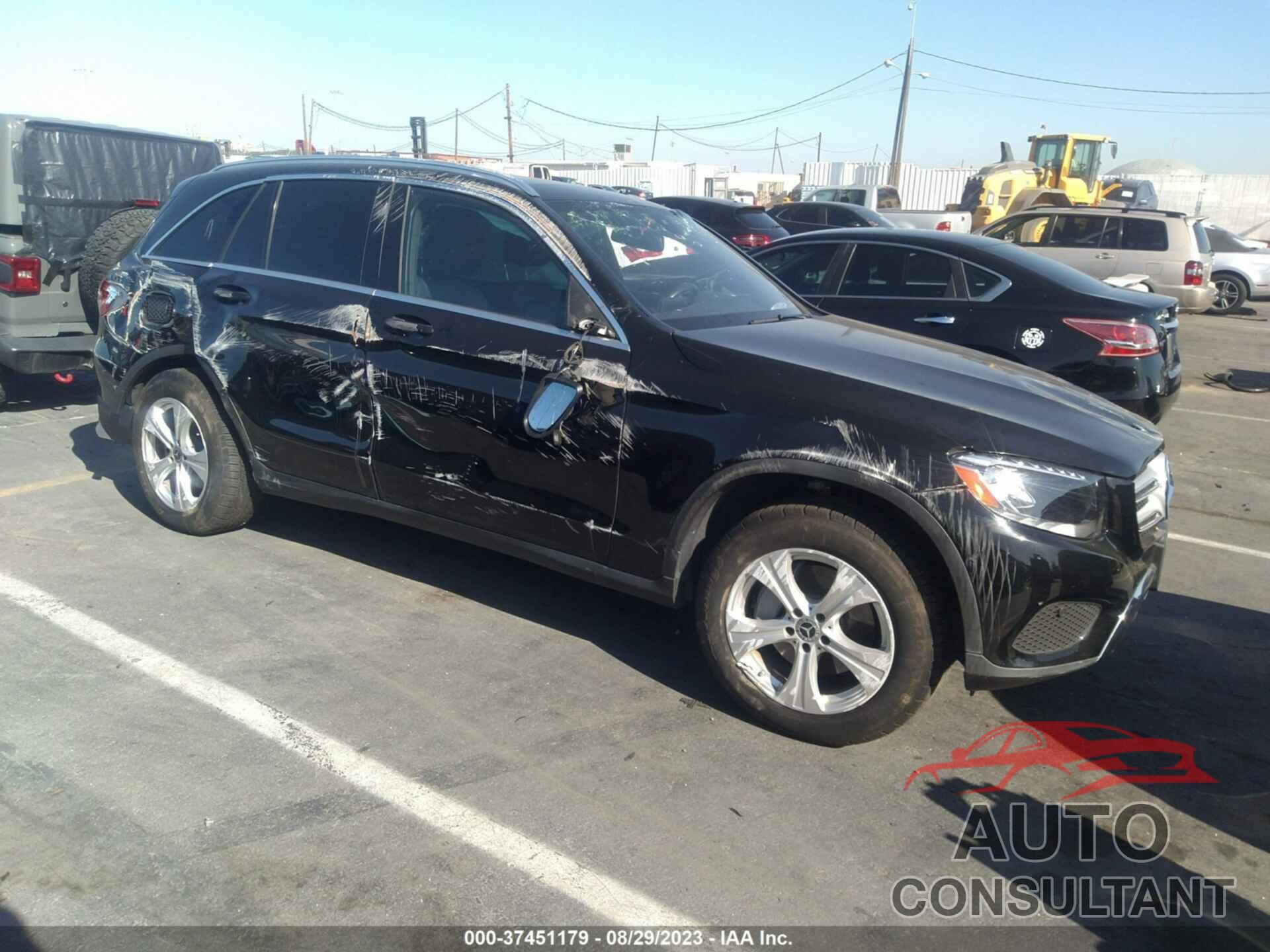 MERCEDES-BENZ GLC 300 2018 - WDC0G4JB0JF439517