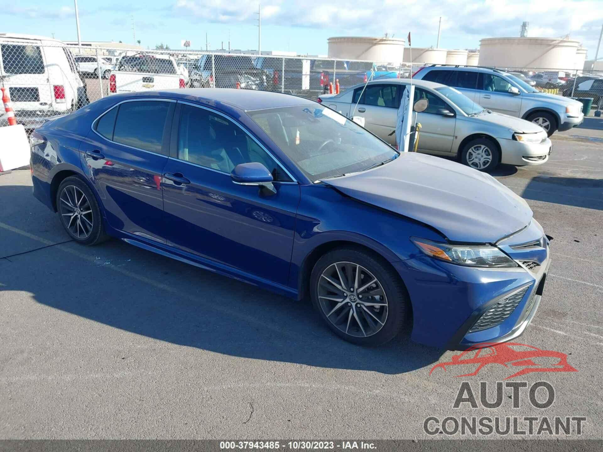 TOYOTA CAMRY 2023 - 4T1T11AK1PU139391