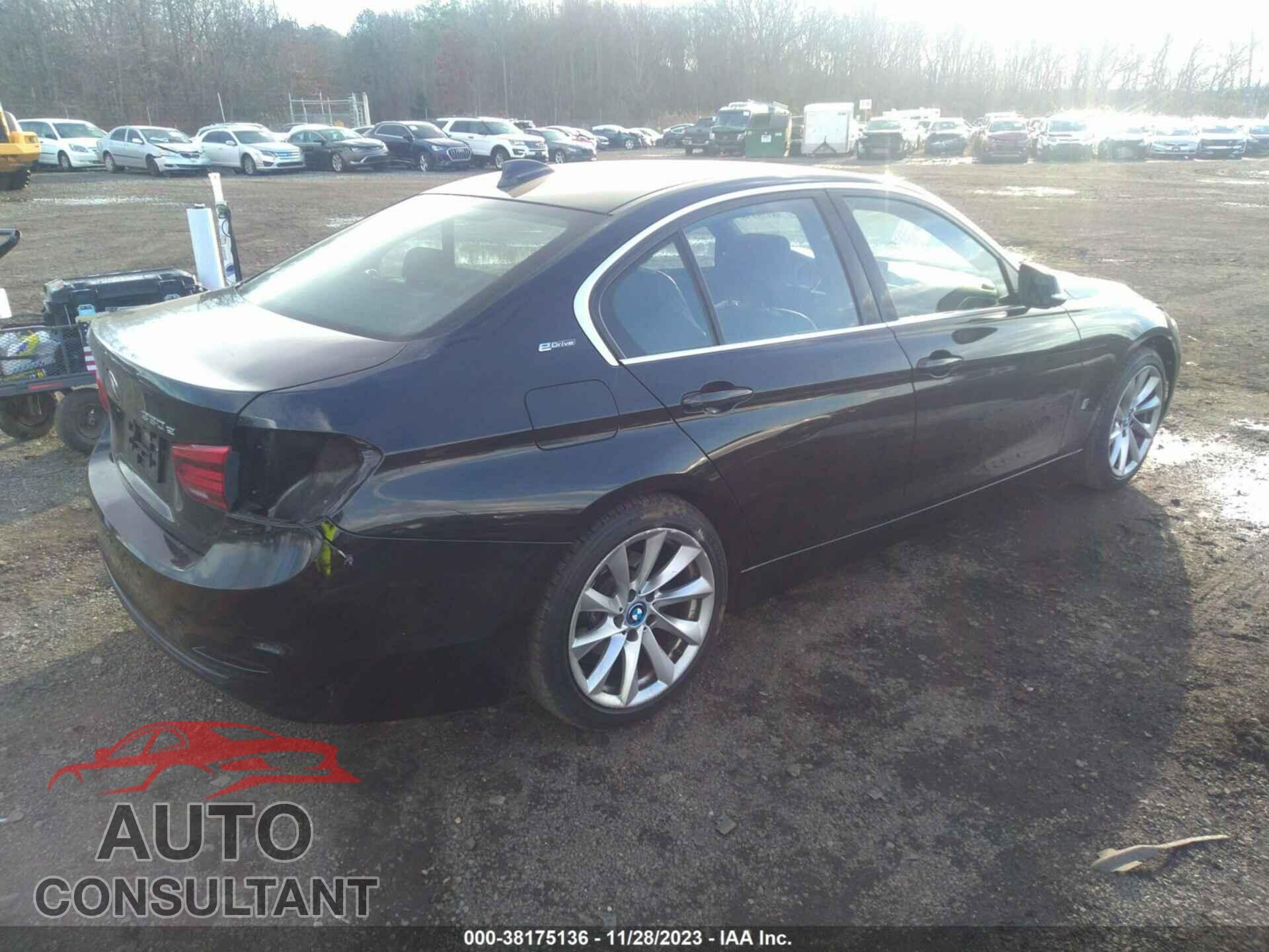 BMW 330E 2017 - WBA8E1C33HA156830