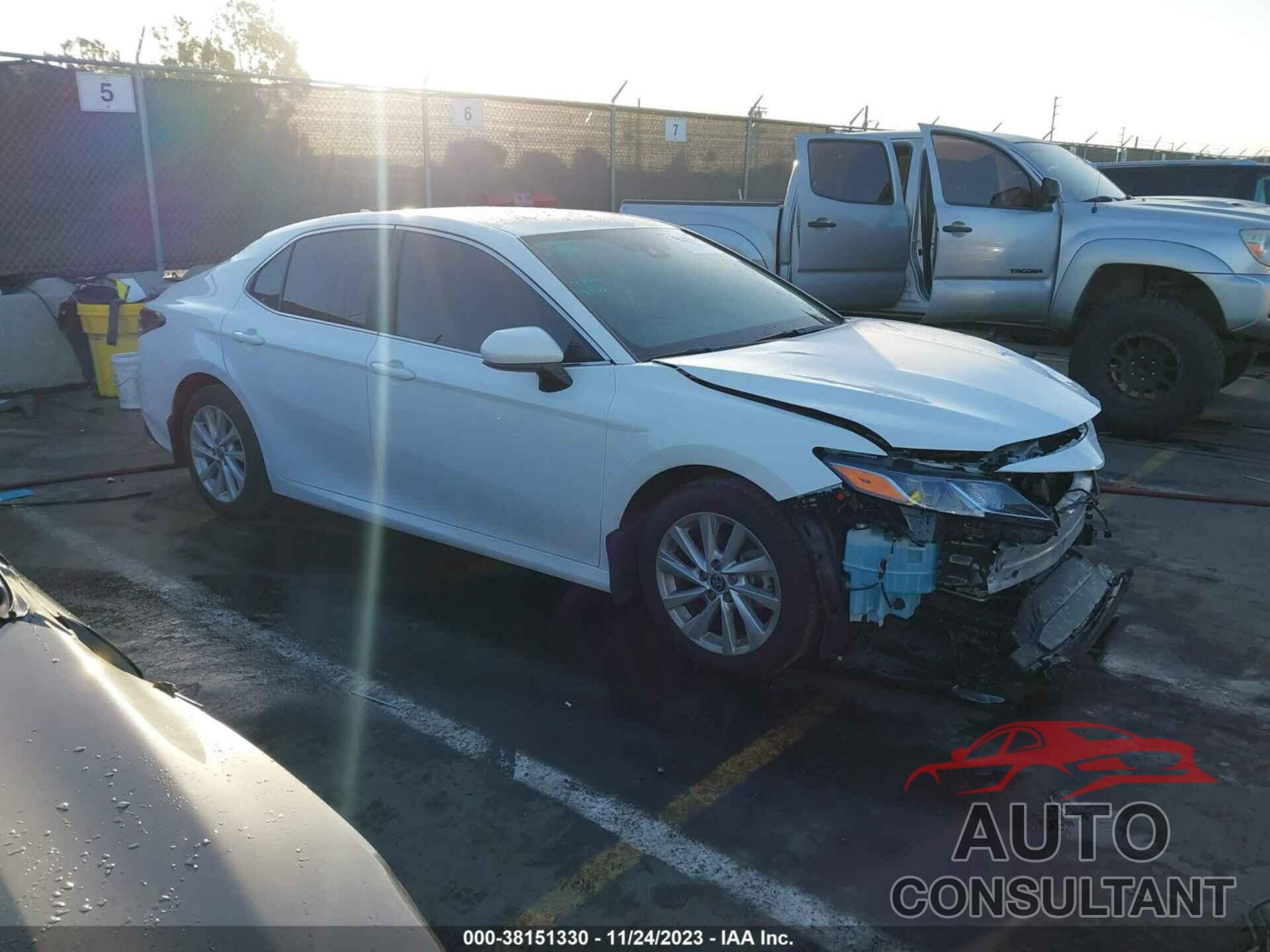 TOYOTA CAMRY 2022 - 4T1C11AK7NU068713