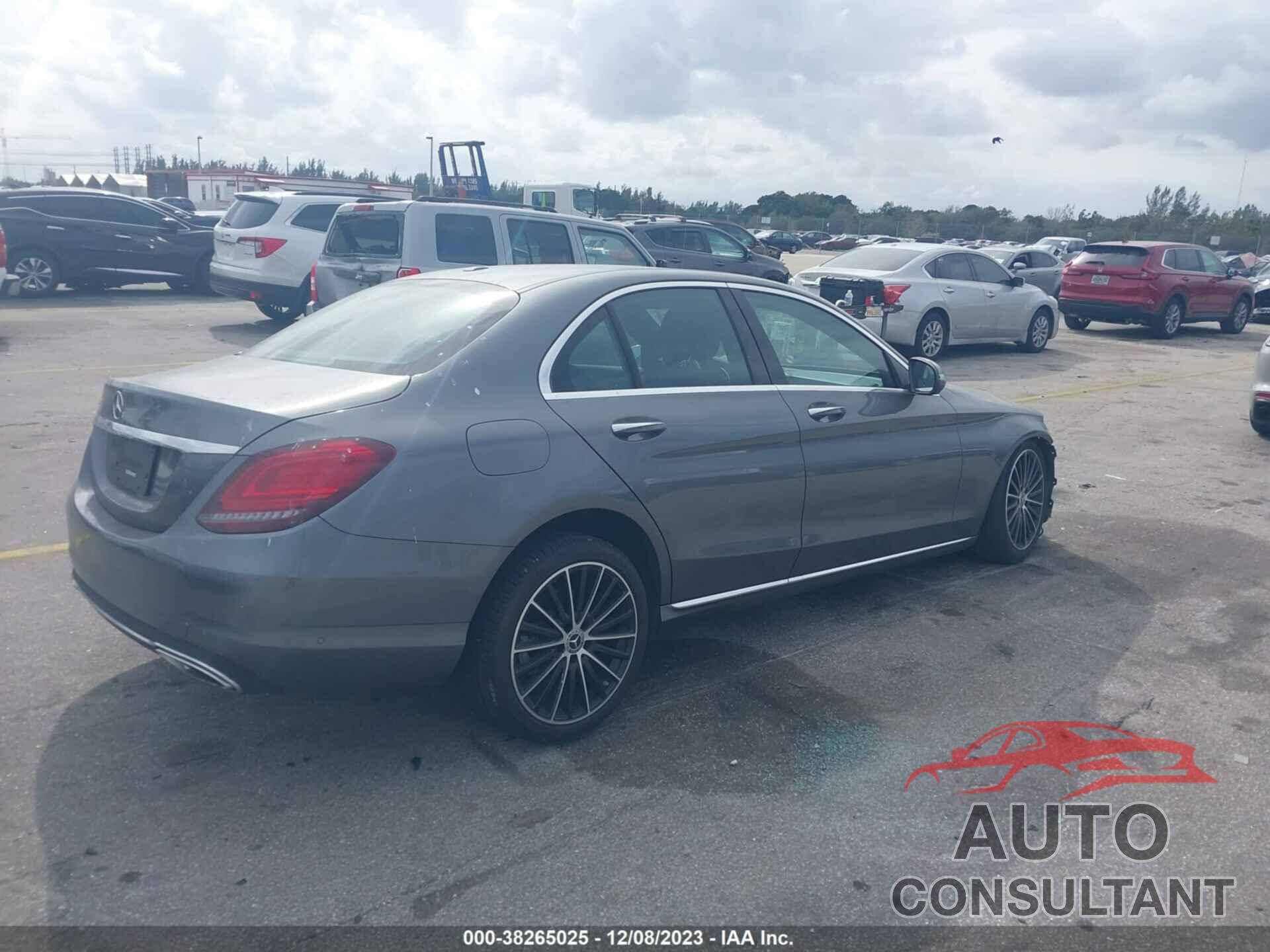 MERCEDES-BENZ C 300 2021 - W1KWF8DB3MR641427