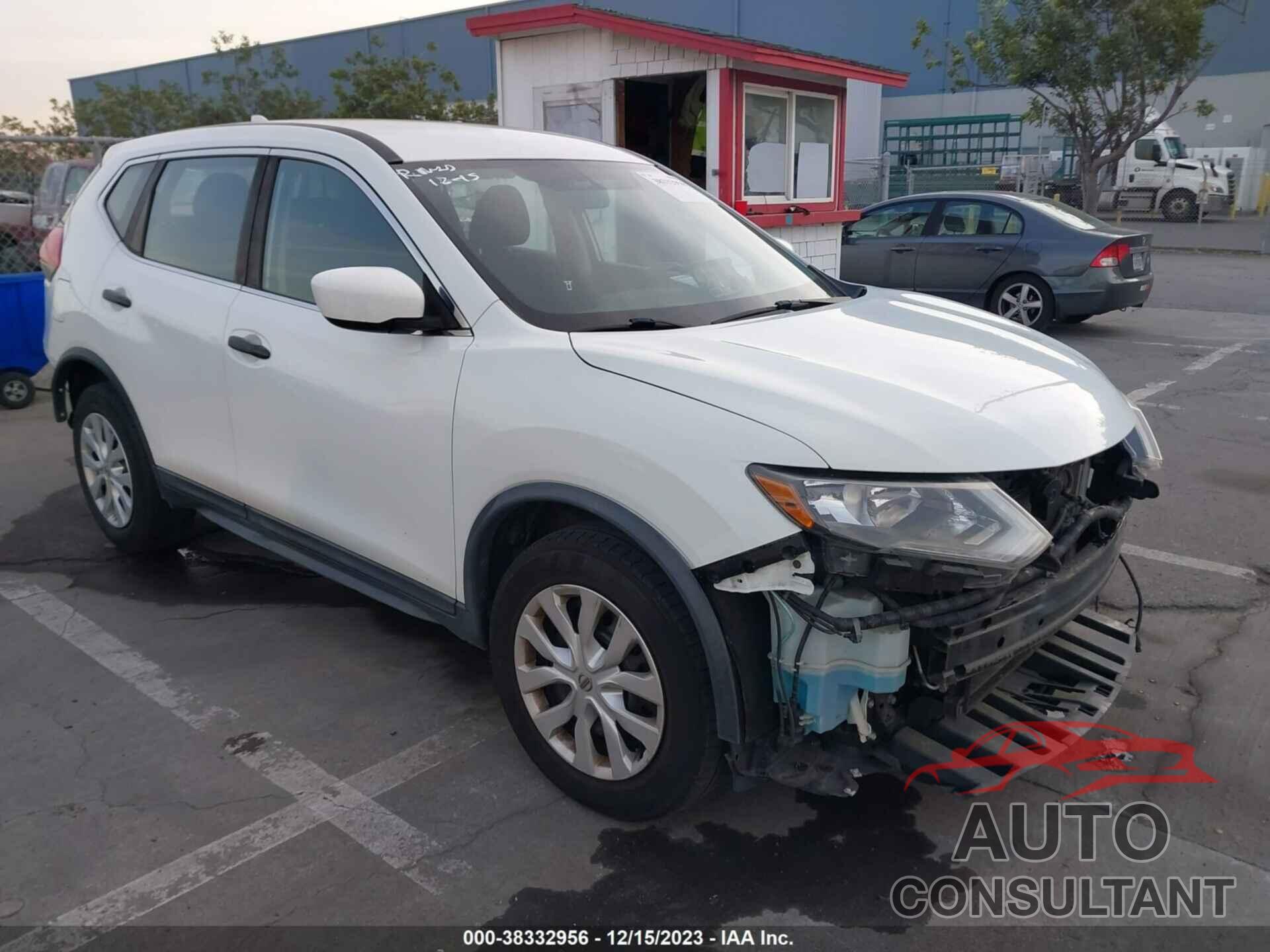 NISSAN ROGUE 2017 - KNMAT2MV1HP549660