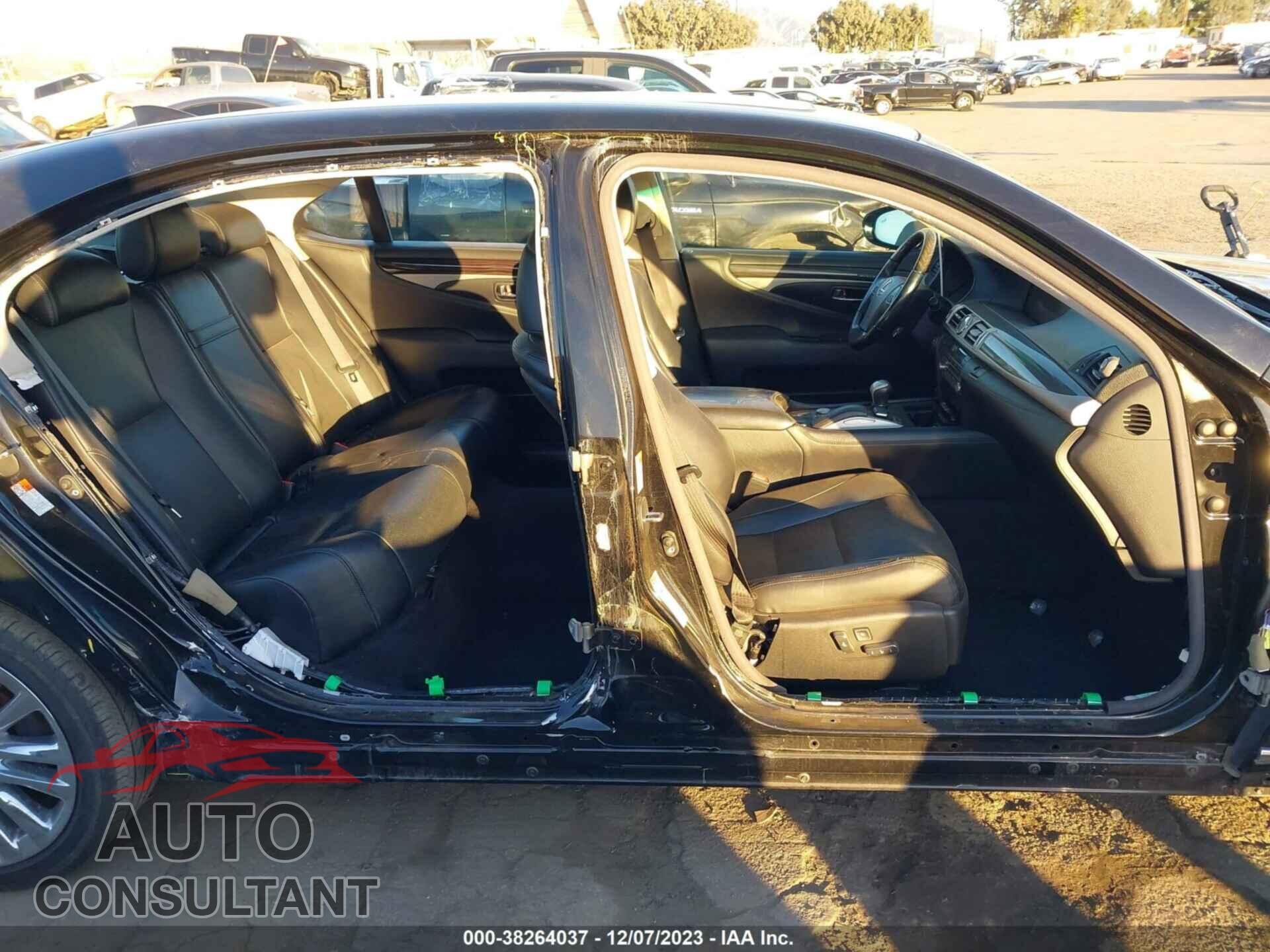 LEXUS LS 460 2016 - JTHGL5EF5G5057208