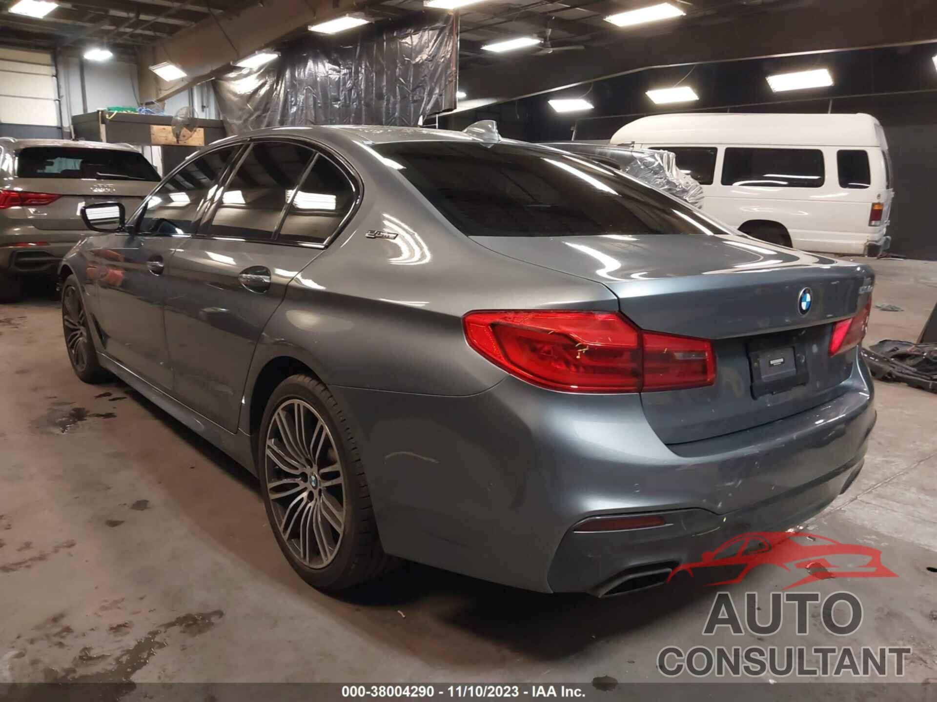 BMW 5 SERIES 2018 - WBAJB1C58JG623478