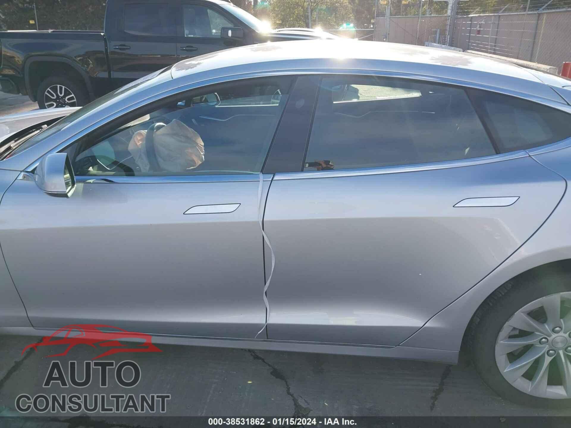 TESLA MODEL S 2017 - 5YJSA1E18HF185666