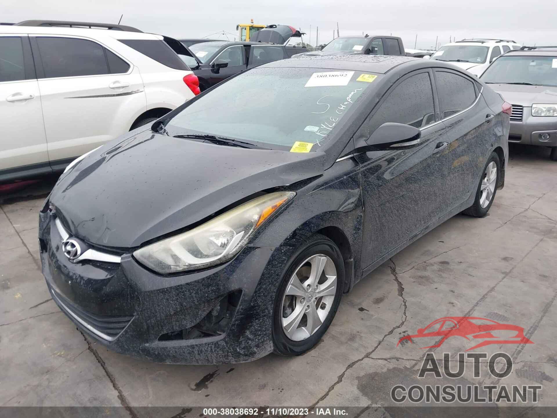 HYUNDAI ELANTRA 2016 - KMHDH4AE8GU566417