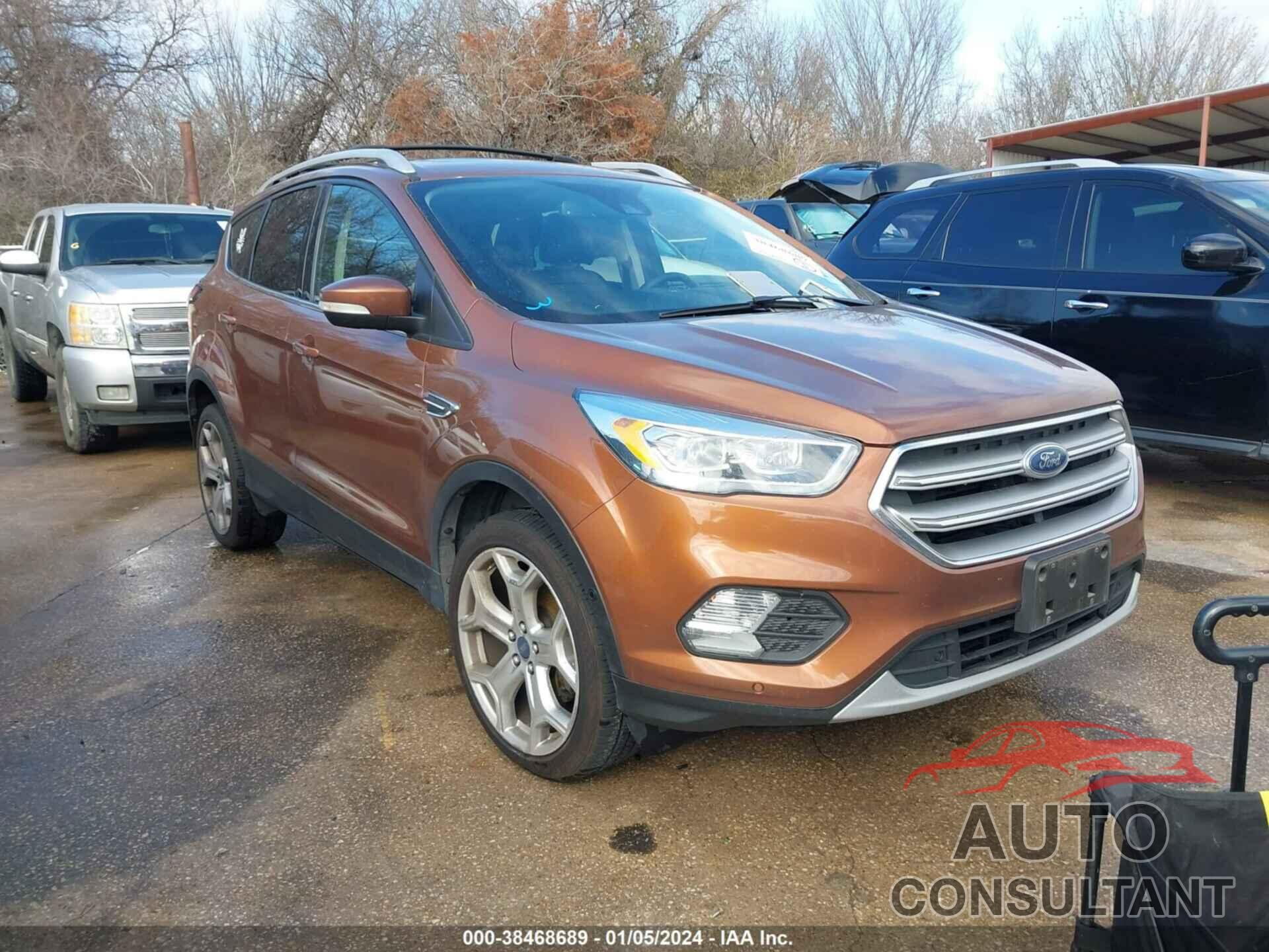 FORD ESCAPE 2017 - 1FMCU9J93HUE50535