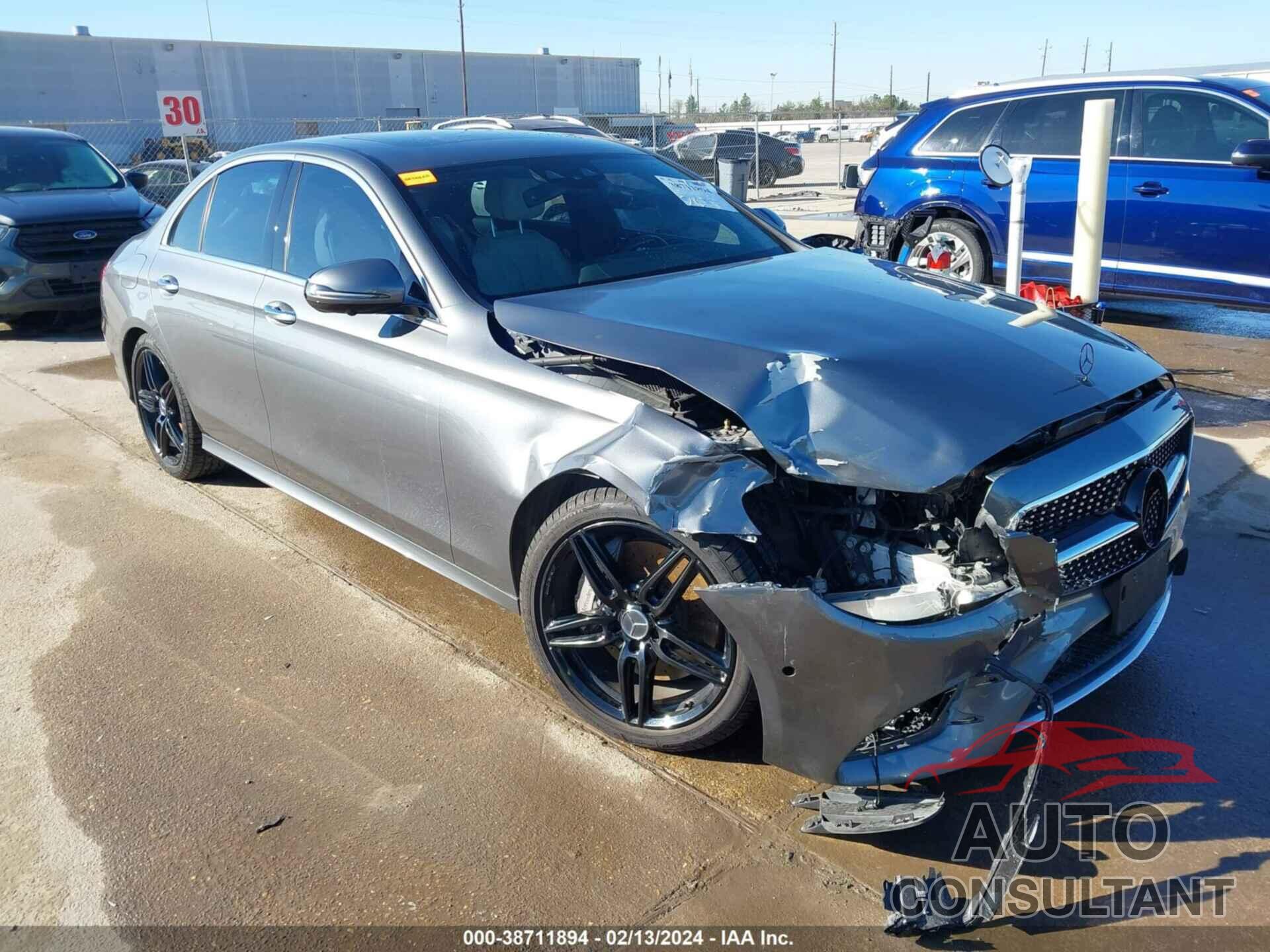 MERCEDES-BENZ E 2017 - WDDZF4JB9HA151136