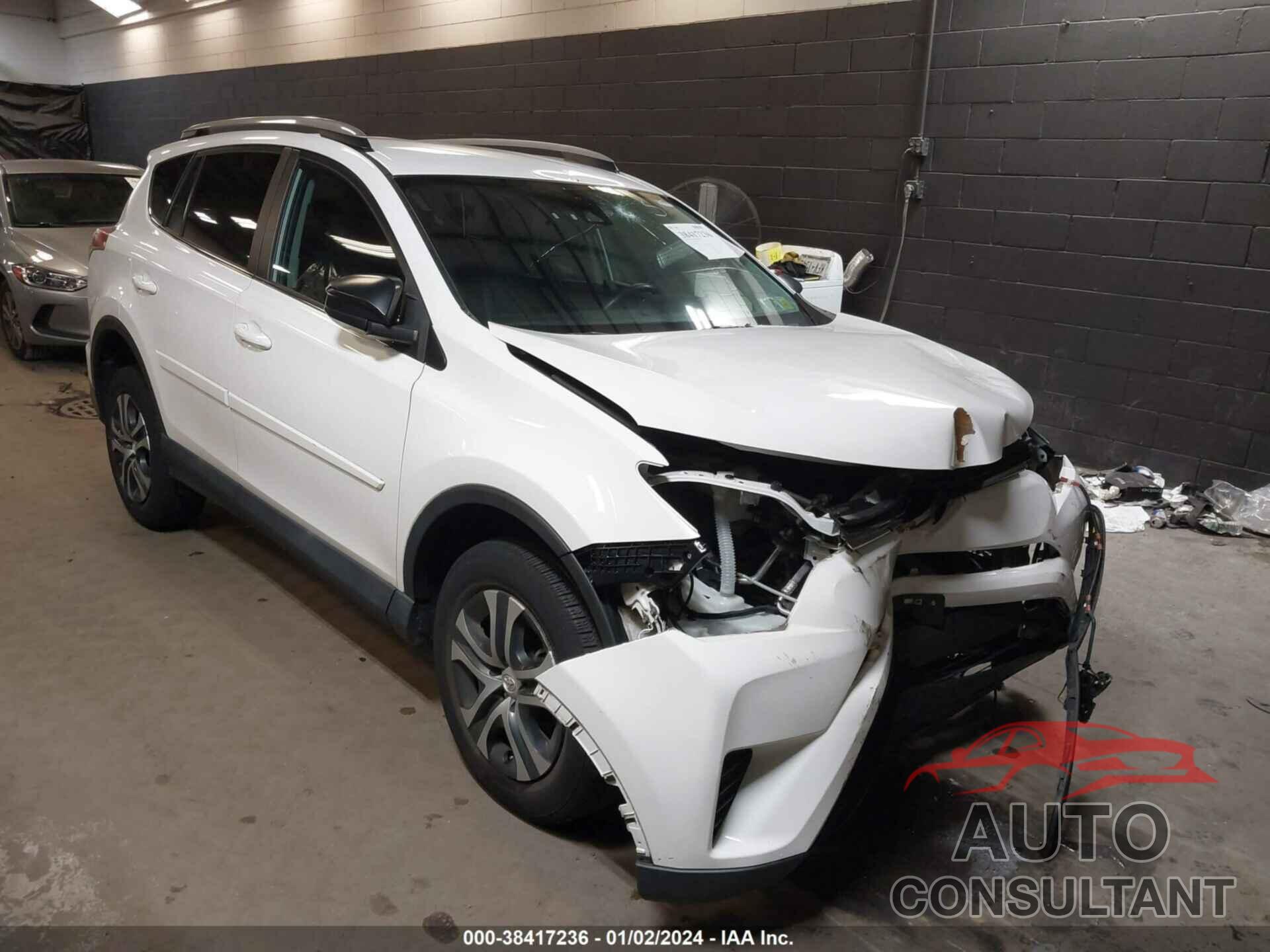 TOYOTA RAV4 2018 - 2T3BFREV4JW849769