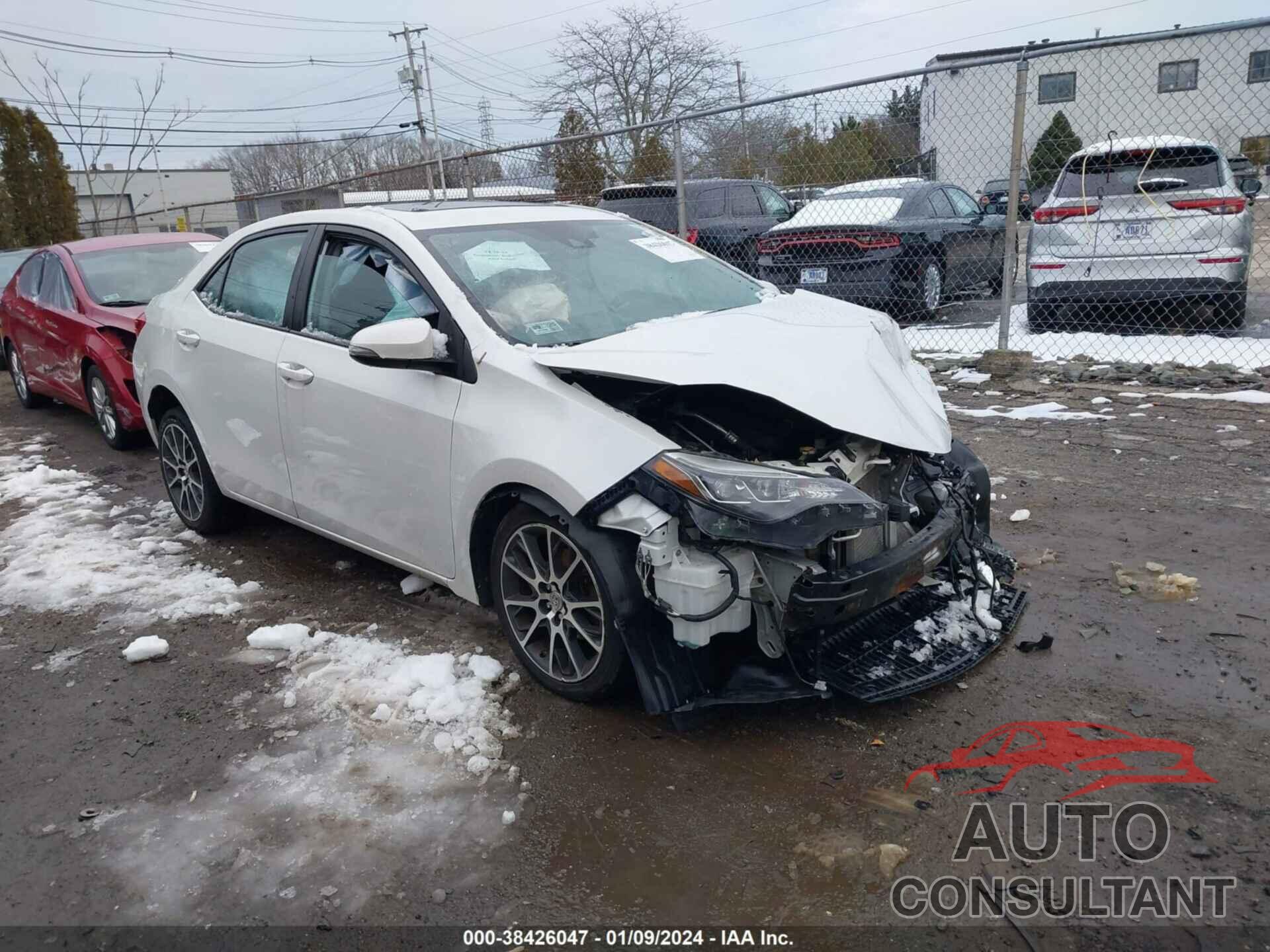 TOYOTA COROLLA 2017 - 5YFBURHE3HP630937