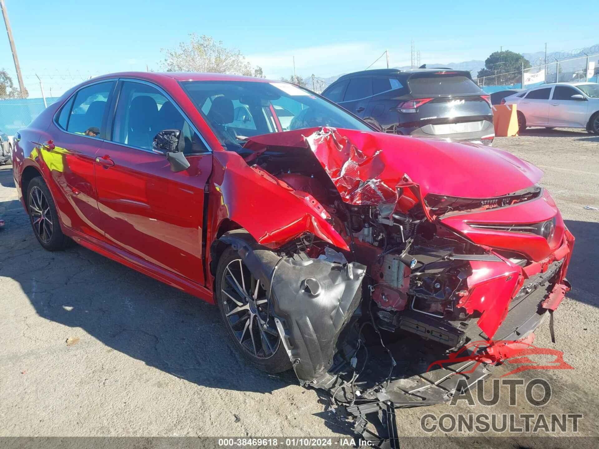 TOYOTA CAMRY 2022 - 4T1G11AK6NU042122