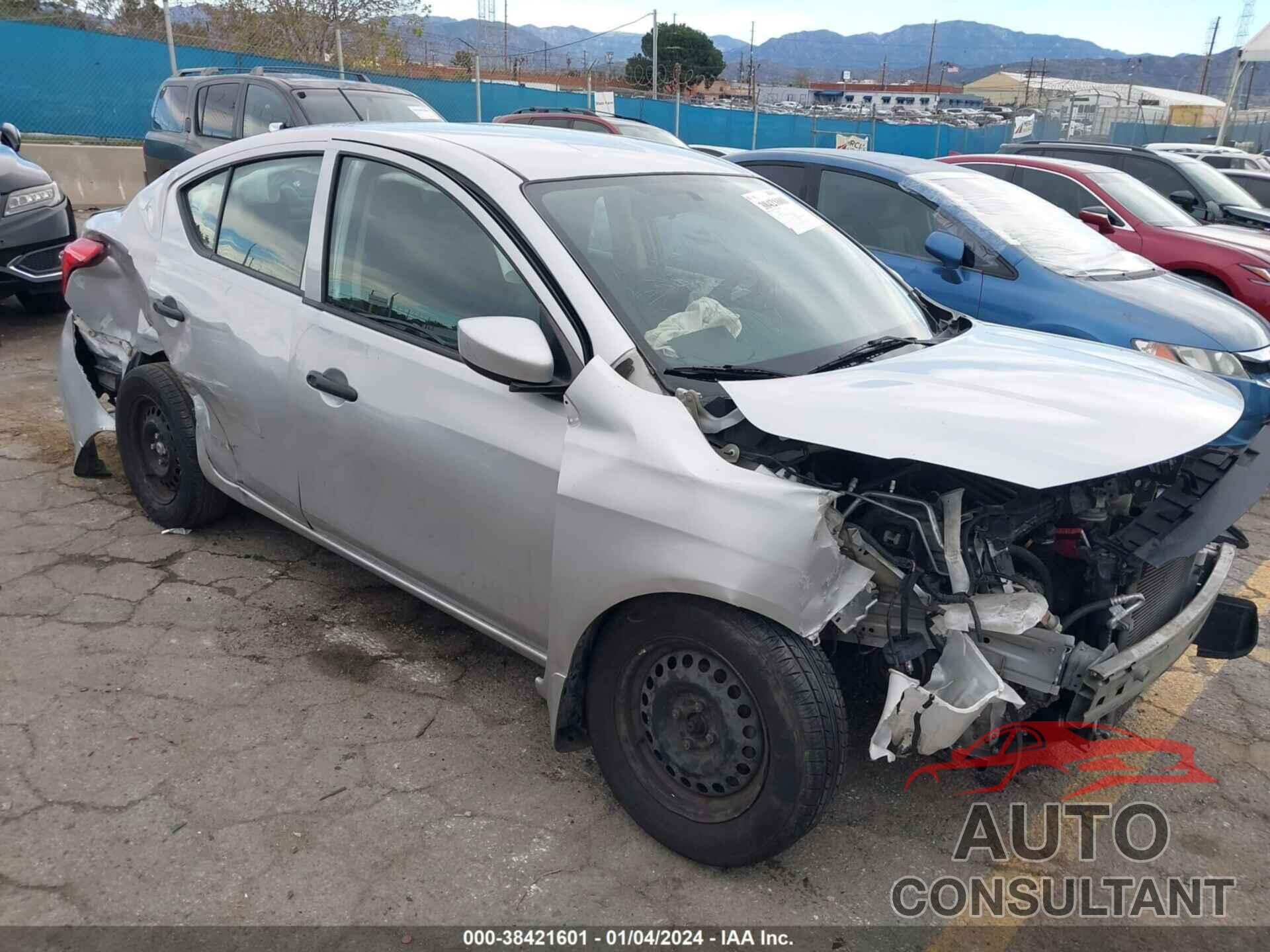 NISSAN VERSA 2017 - 3N1CN7AP6HL821592