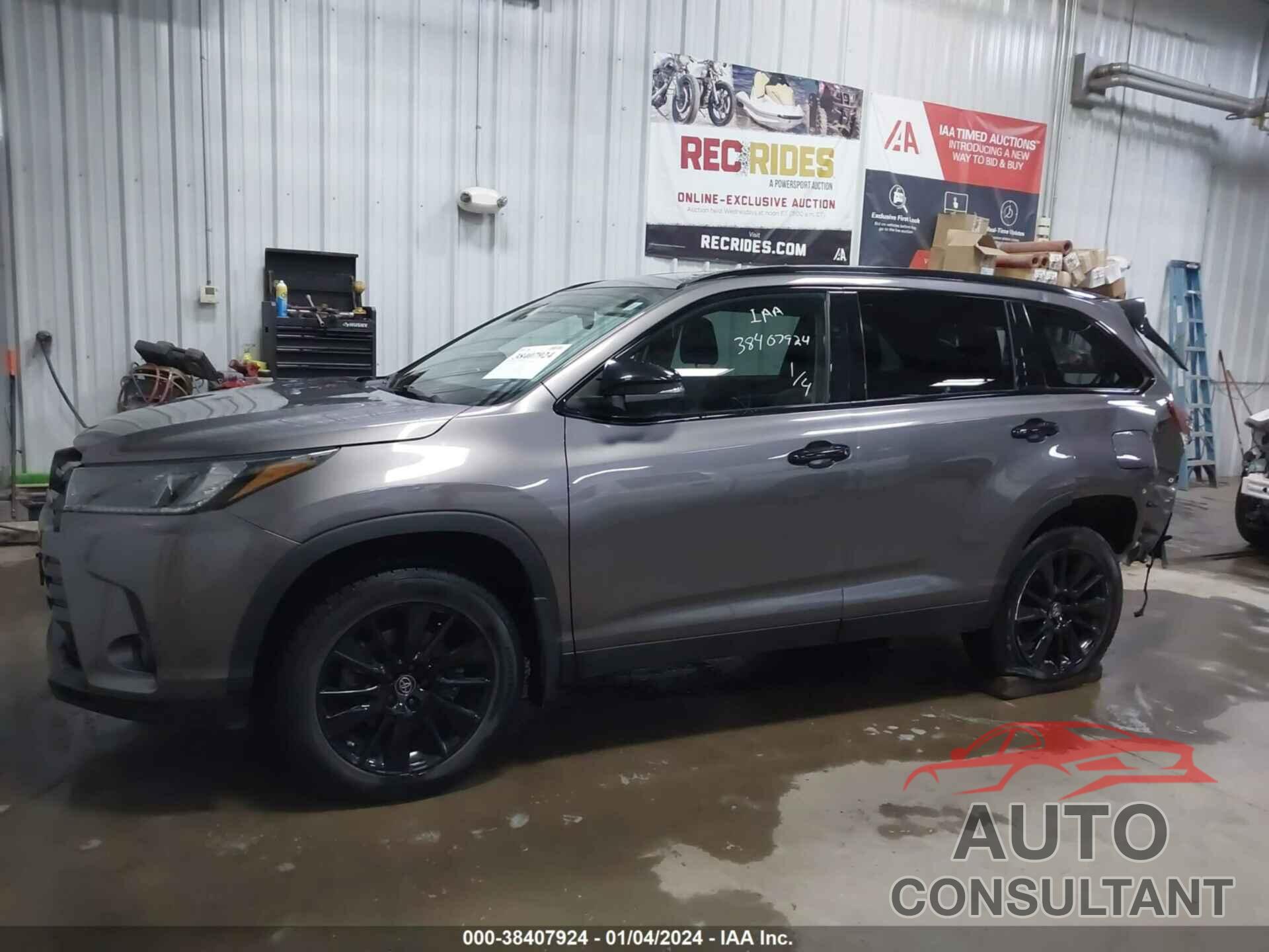 TOYOTA HIGHLANDER 2019 - 5TDJZRFH8KS970190