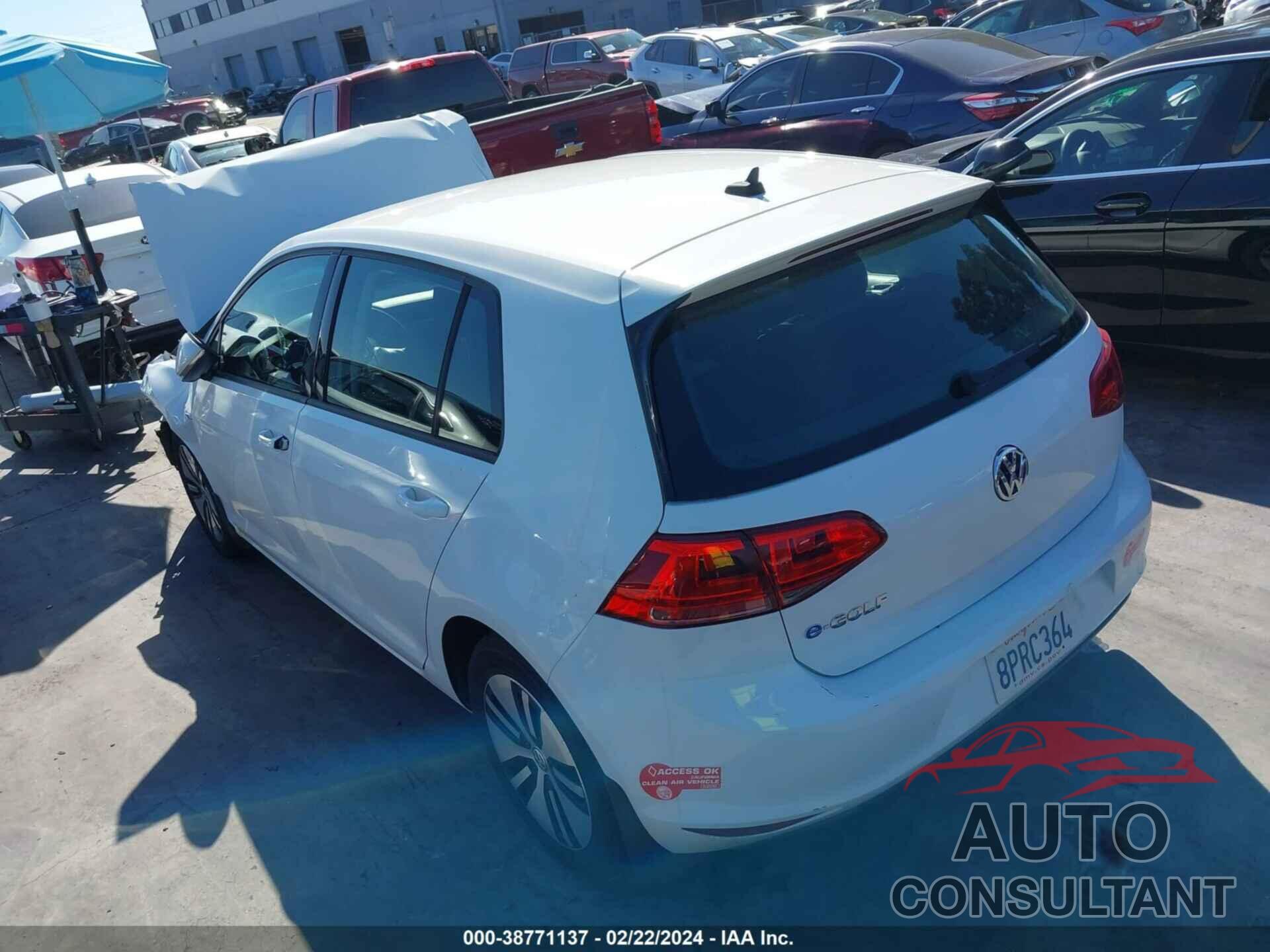 VOLKSWAGEN E-GOLF 2016 - WVWKP7AU8GW916625