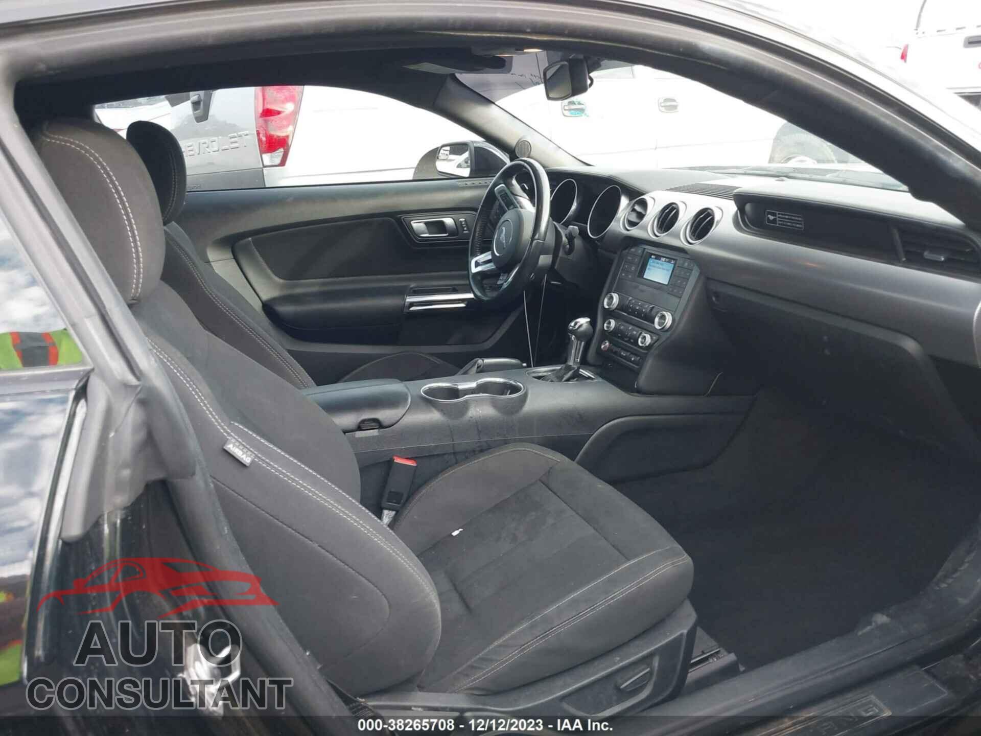 FORD MUSTANG 2020 - 1FA6P8CFXL5171663