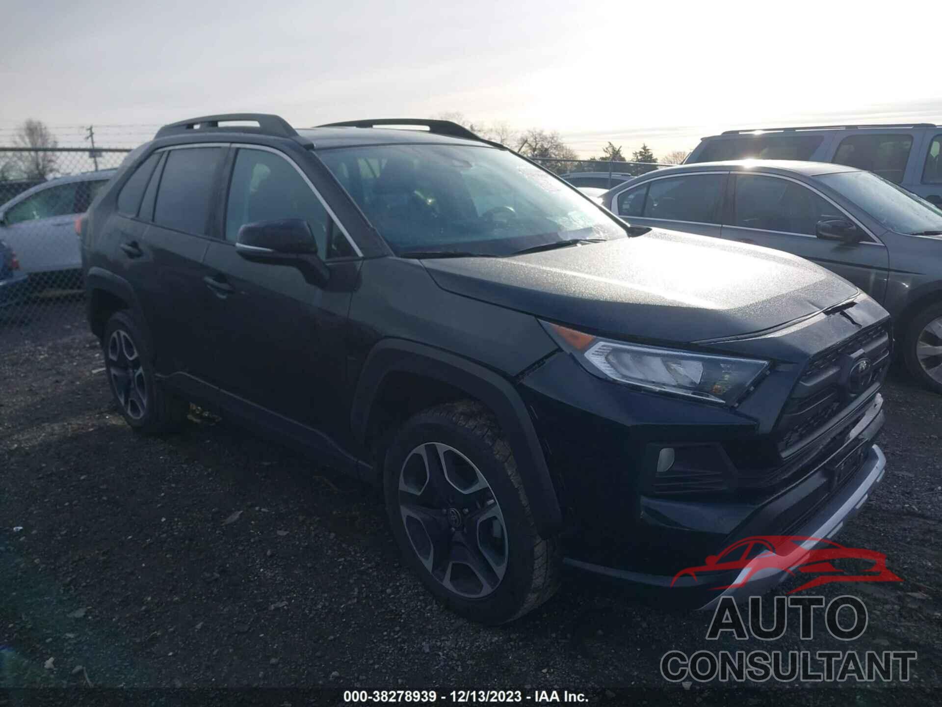 TOYOTA RAV4 2021 - 2T3J1RFV4MW204018