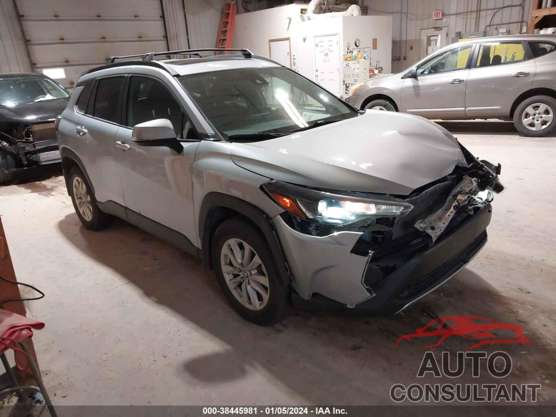 TOYOTA COROLLA CROSS 2022 - 7MUBAABG6NV003016