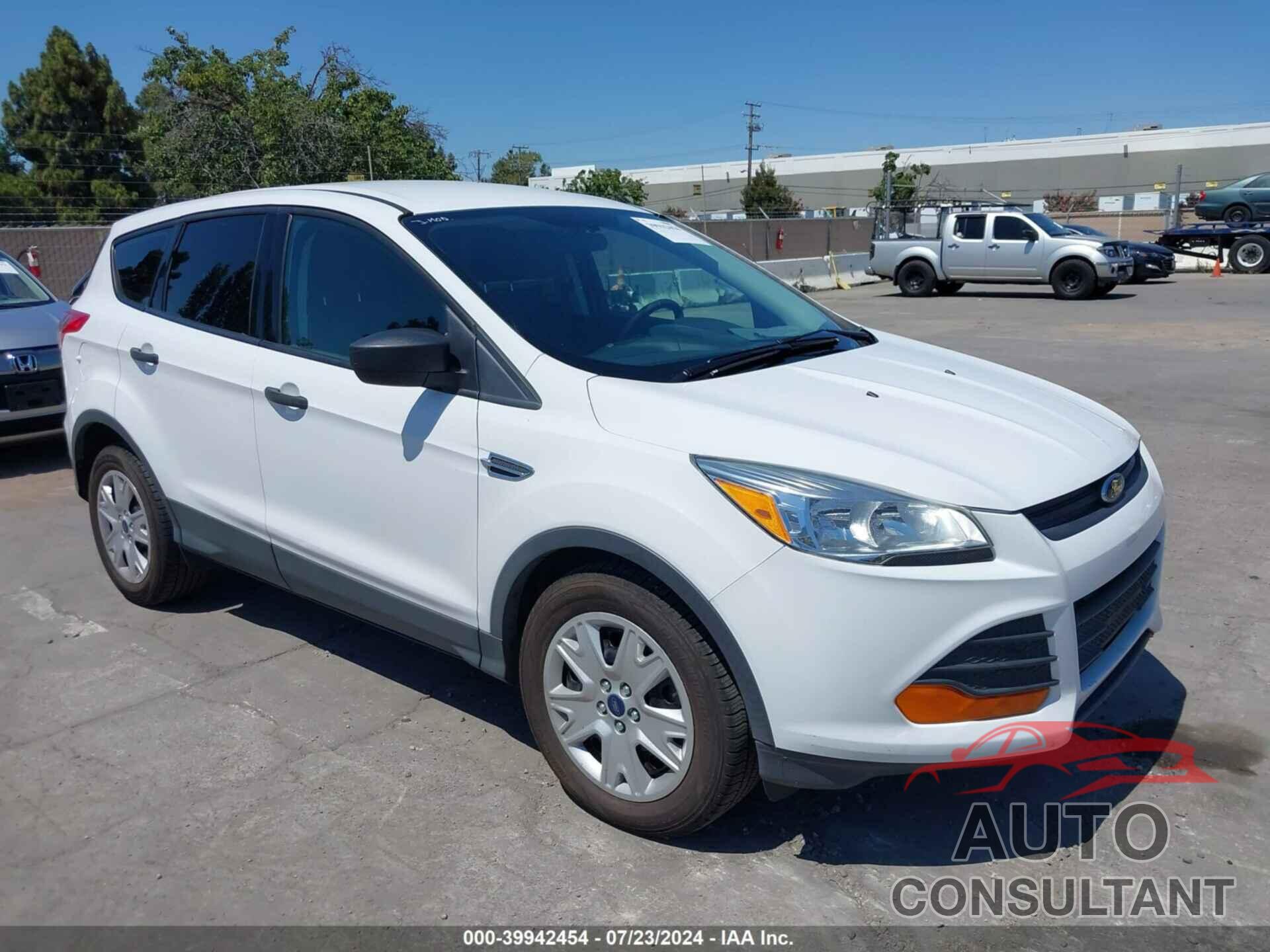 FORD ESCAPE 2016 - 1FMCU0F70GUC00218