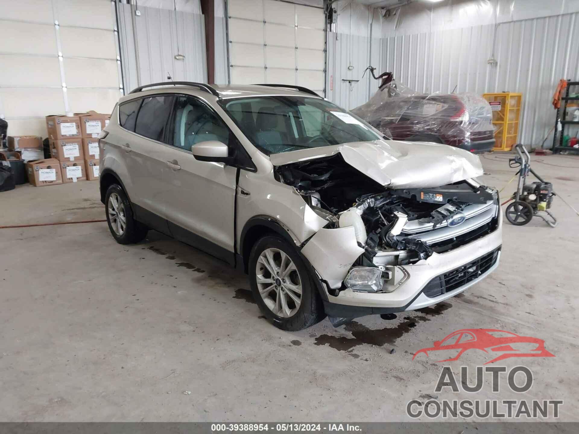 FORD ESCAPE 2017 - 1FMCU0GD7HUD38487