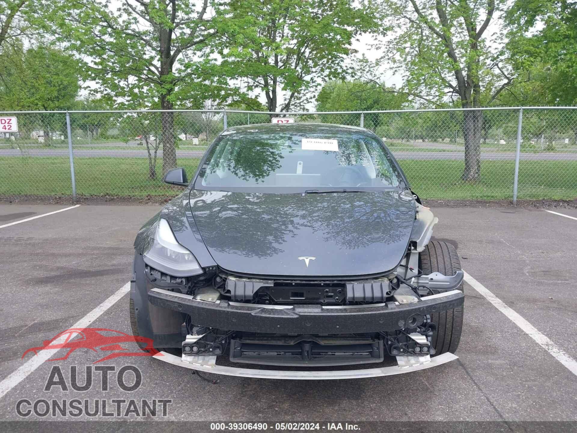TESLA MODEL 3 2022 - 5YJ3E1EB5NF256366