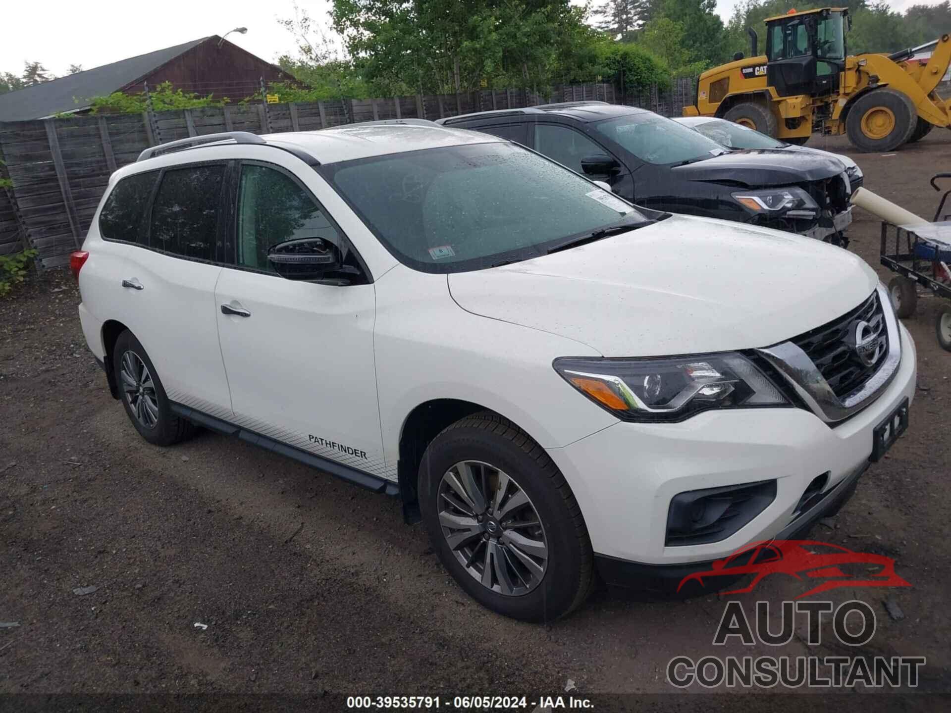 NISSAN PATHFINDER 2018 - 5N1DR2MM7JC642260