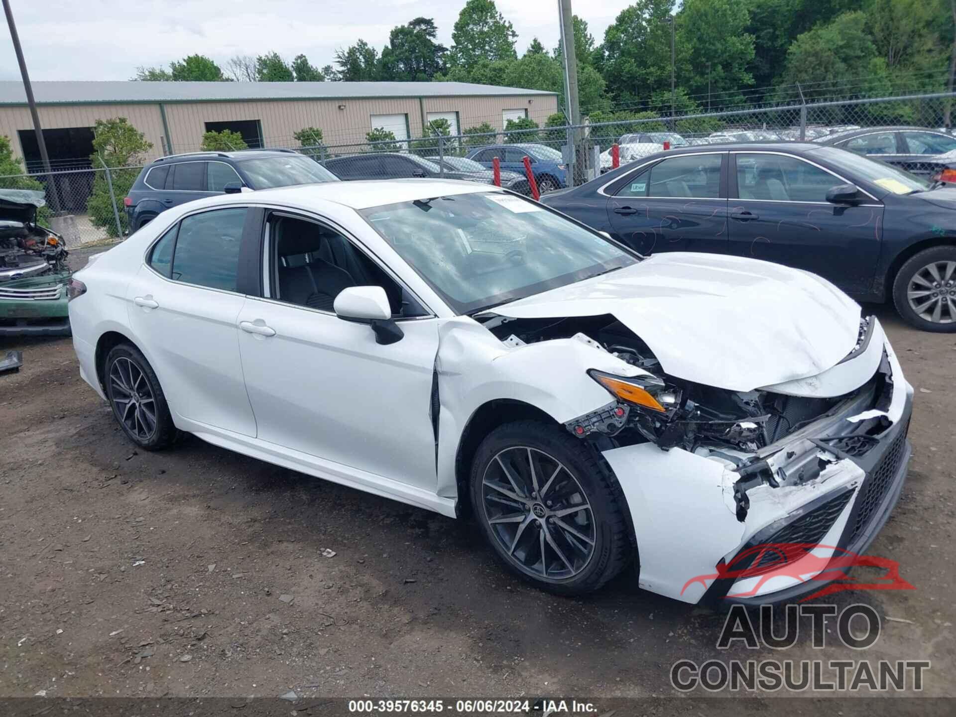 TOYOTA CAMRY 2021 - 4T1G11AK7MU574574