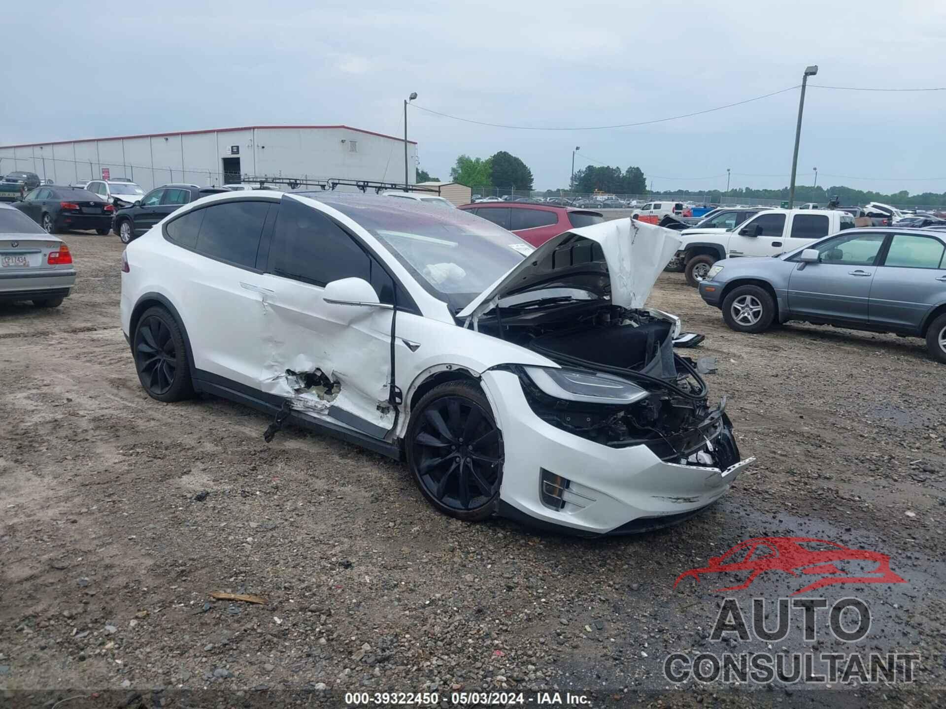 TESLA MODEL X 2017 - 5YJXCAE22HF075396