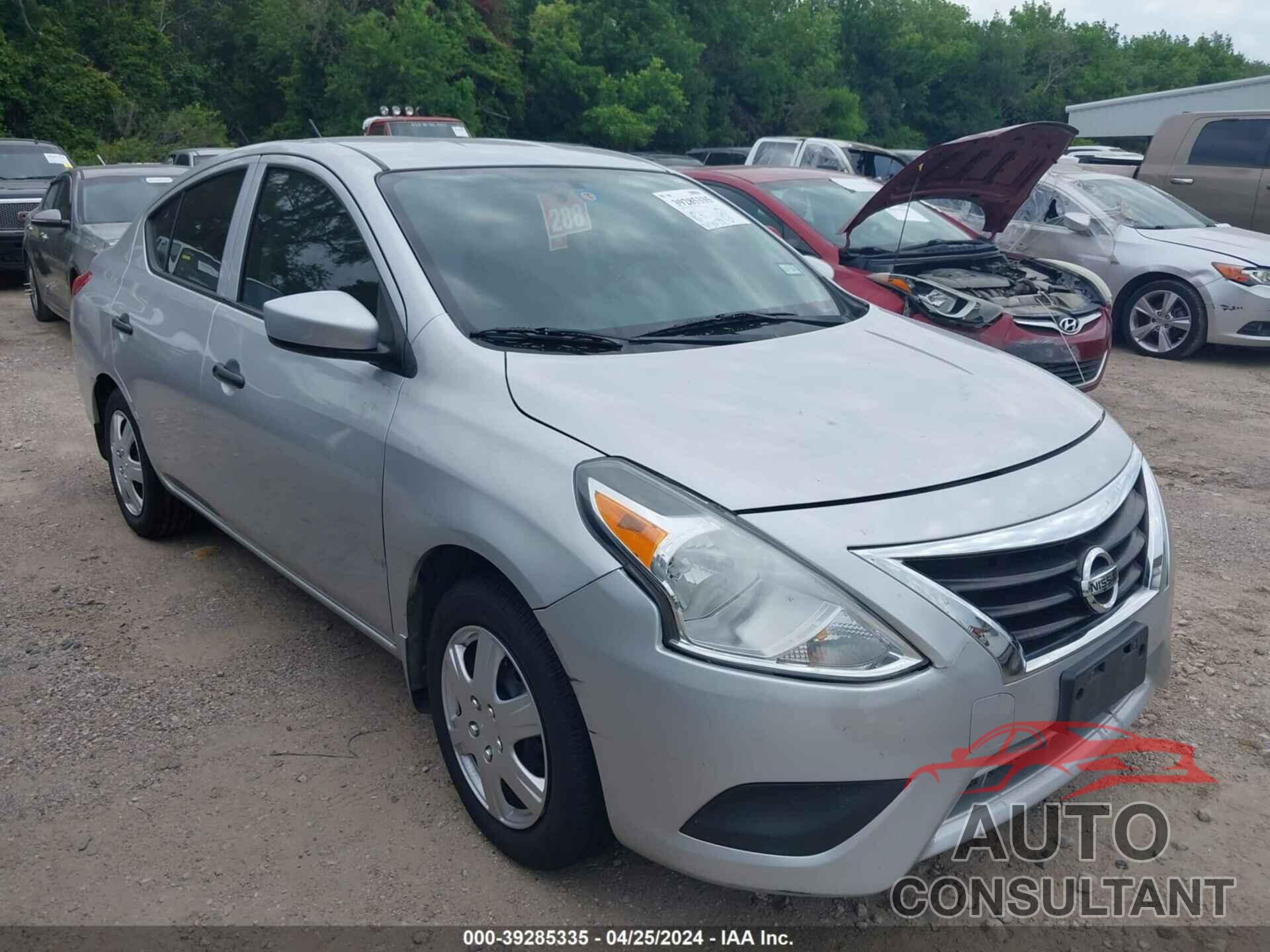 NISSAN VERSA 2017 - 3N1CN7AP7HL864368