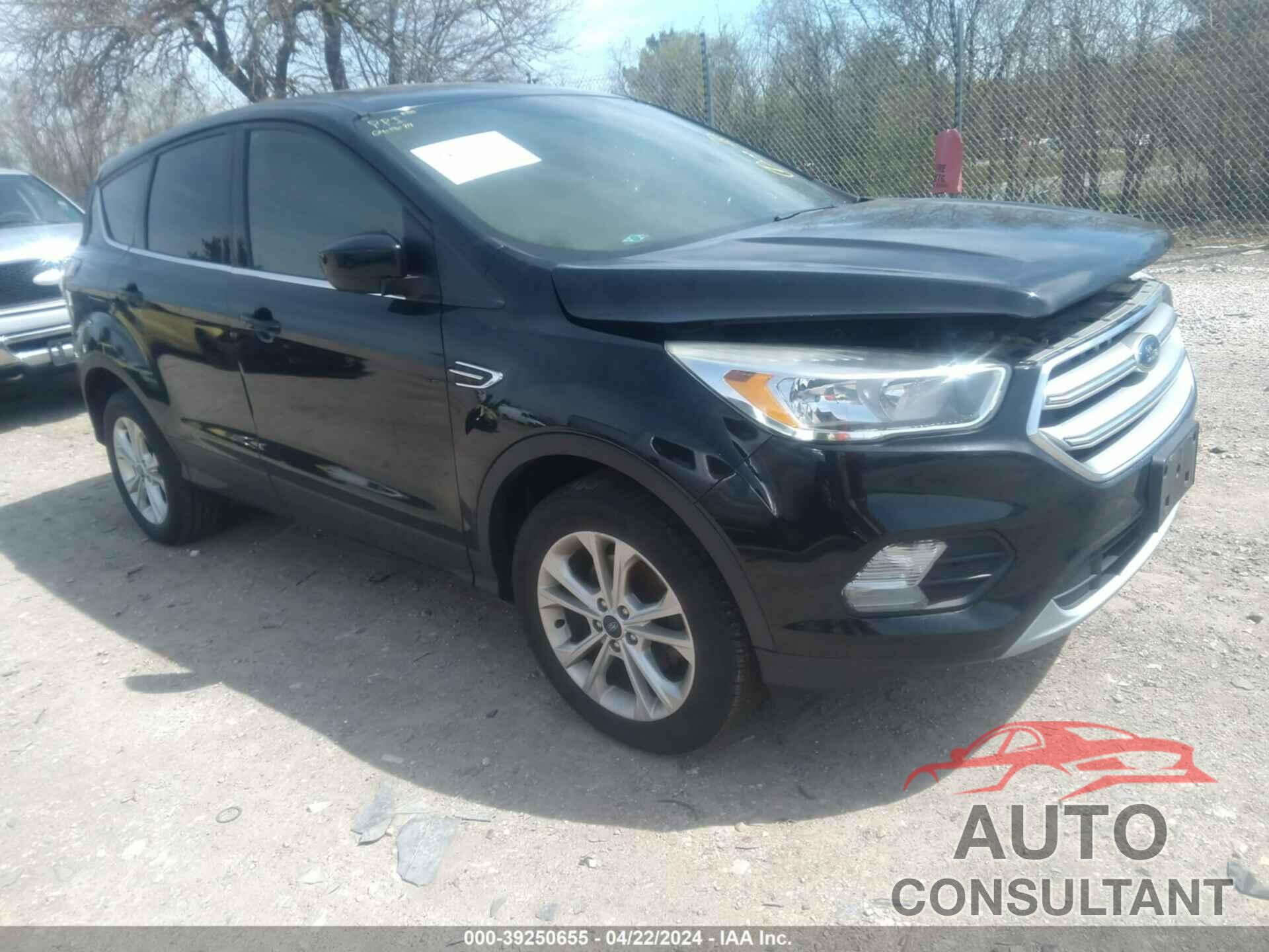 FORD ESCAPE 2017 - 1FMCU0GDXHUC63123