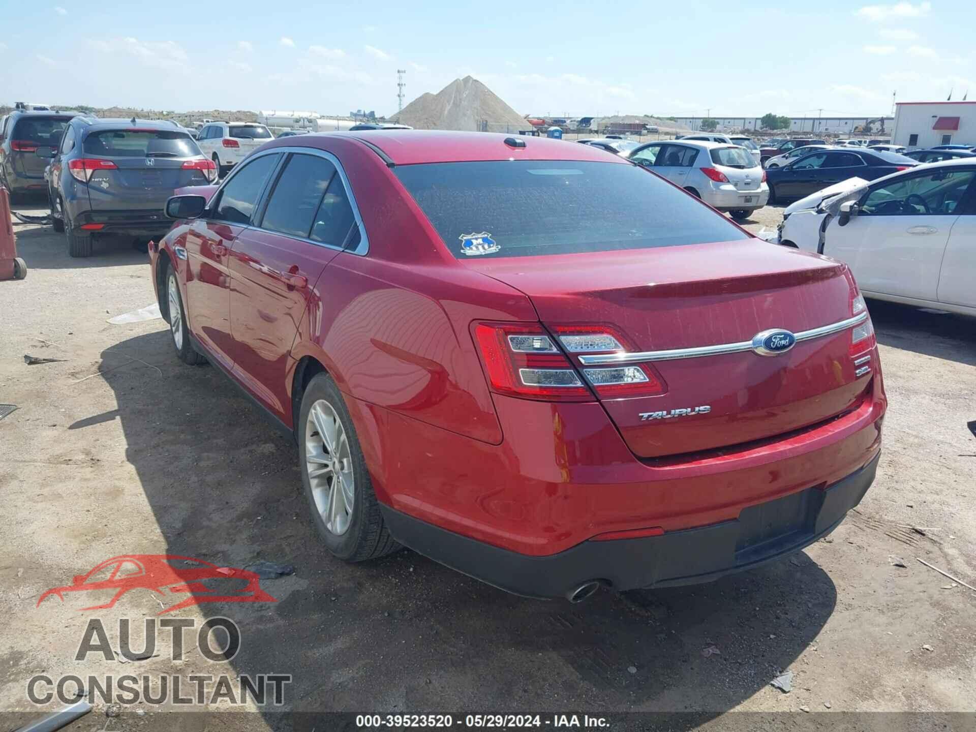 FORD TAURUS 2017 - 1FAHP2E84HG128906