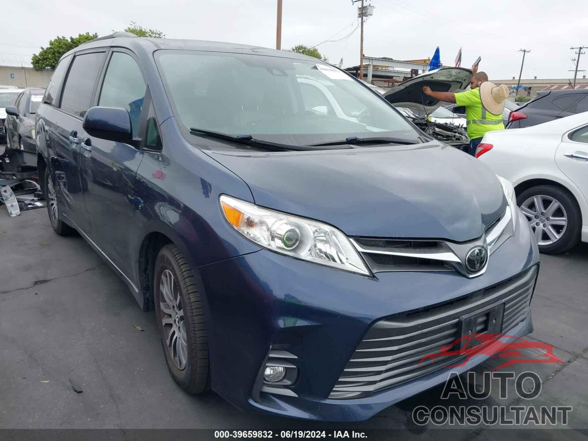 TOYOTA SIENNA 2020 - 5TDYZ3DC7LS043945