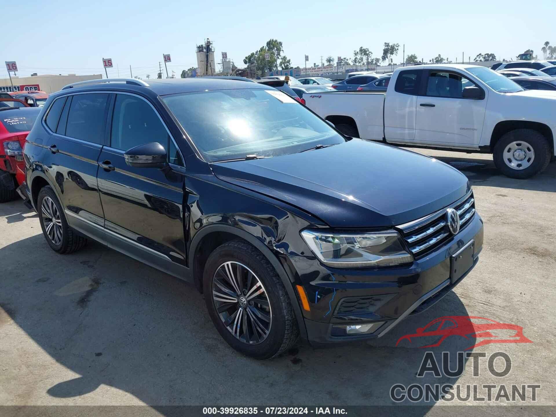 VOLKSWAGEN TIGUAN 2018 - 3VV3B7AX1JM002352