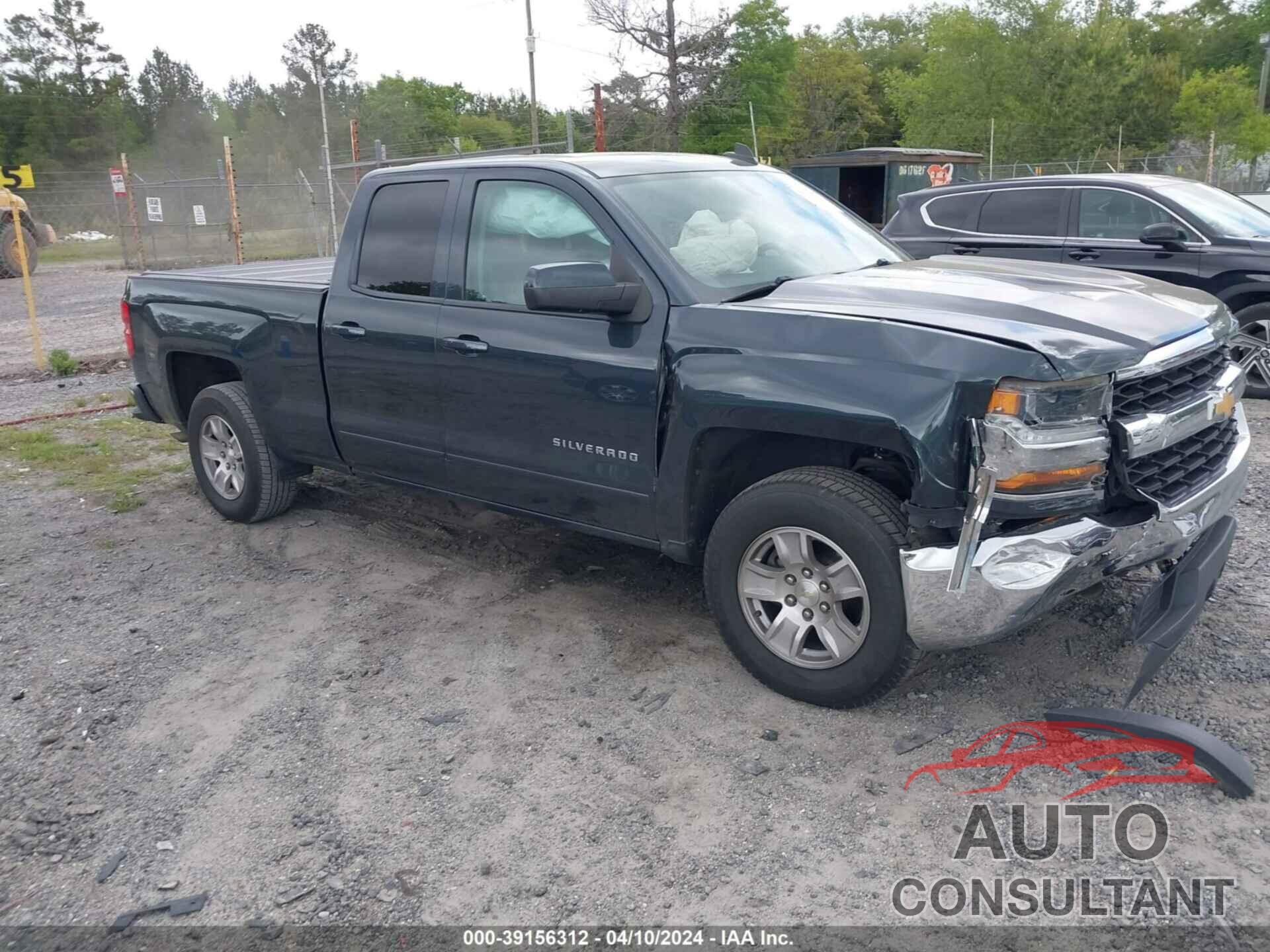CHEVROLET SILVERADO 1500 2018 - 1GCRCREC0JZ168076