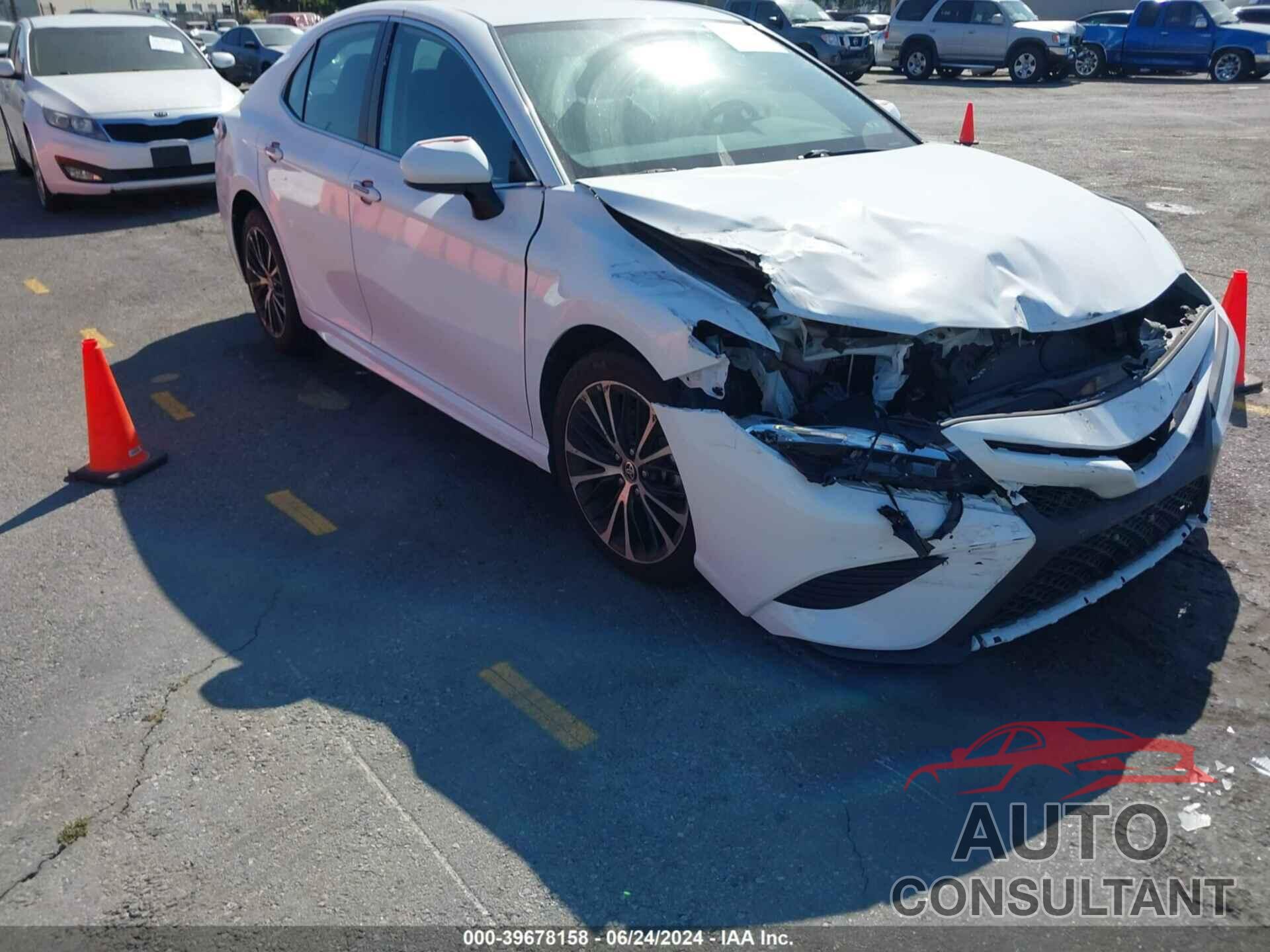 TOYOTA CAMRY 2020 - 4T1G11AK5LU365039