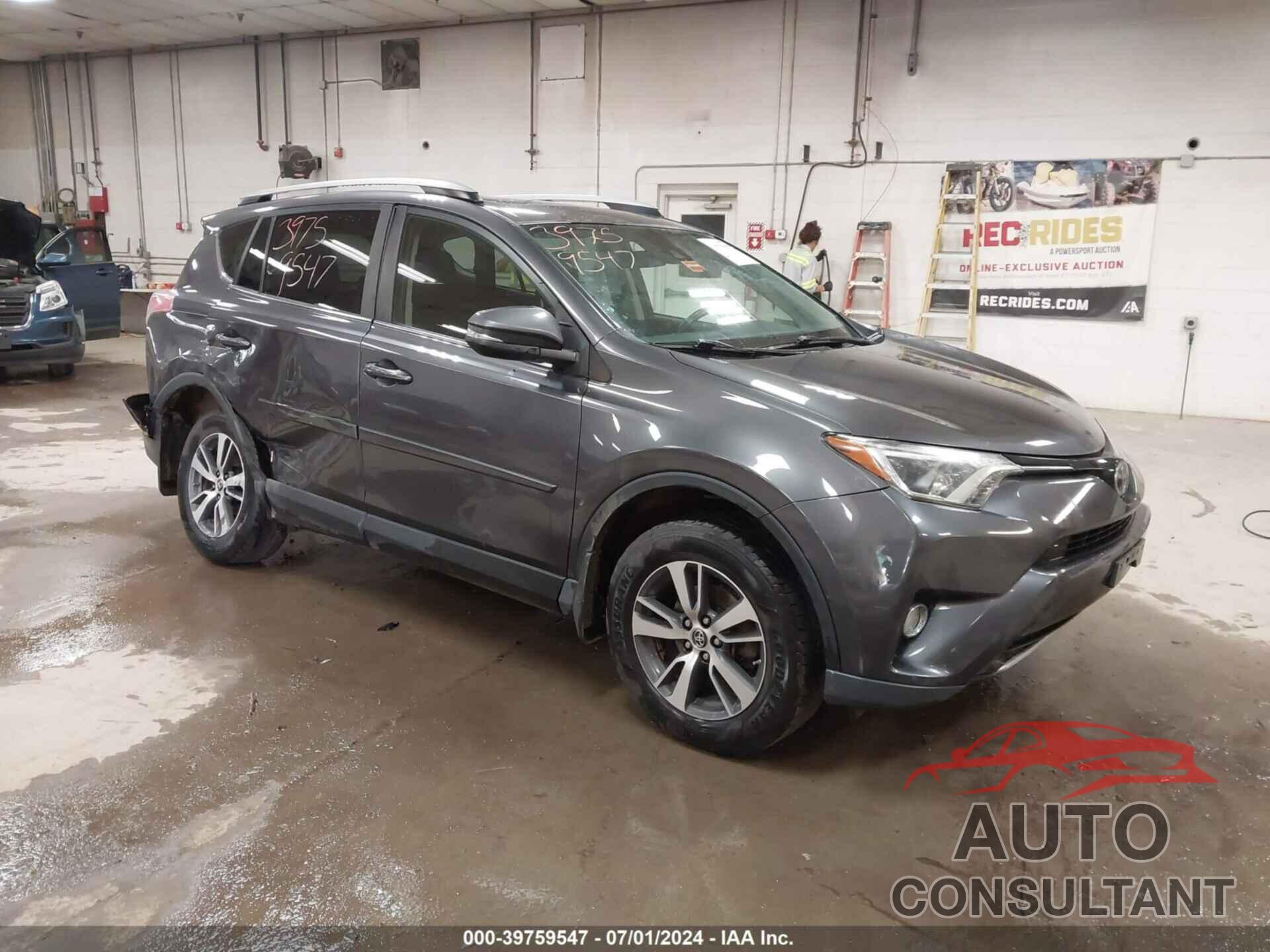 TOYOTA RAV4 2017 - JTMRFREV4HJ165389