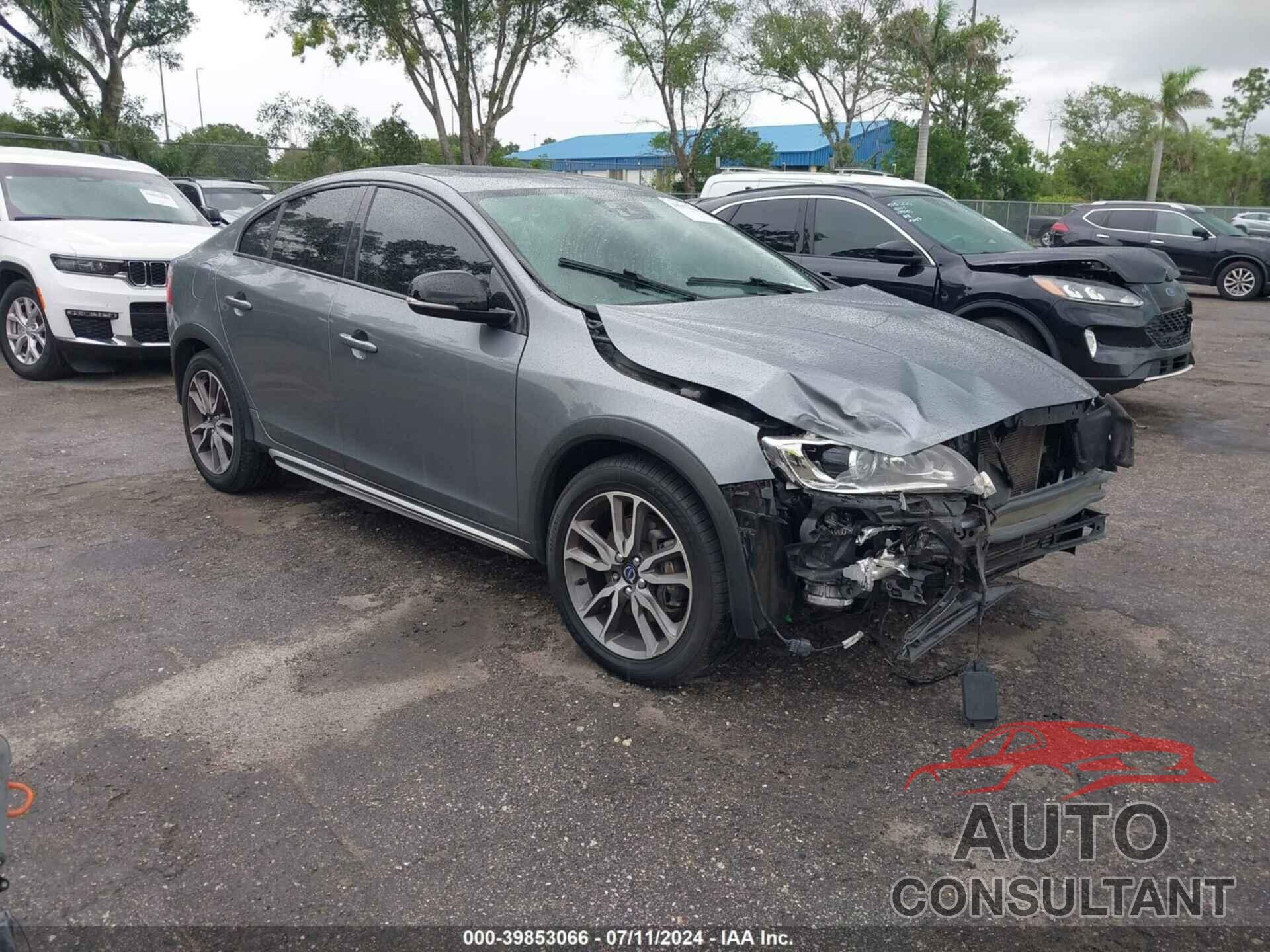 VOLVO S60 CROSS COUNTRY 2016 - YV4612UM4G2000840