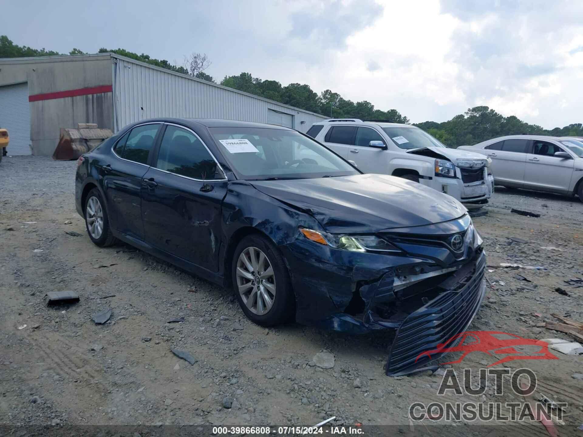 TOYOTA CAMRY 2018 - 4T1B11HK0JU507424
