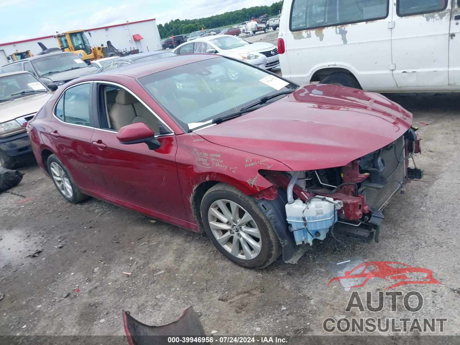 TOYOTA CAMRY 2018 - 4T1B11HK6JU542906