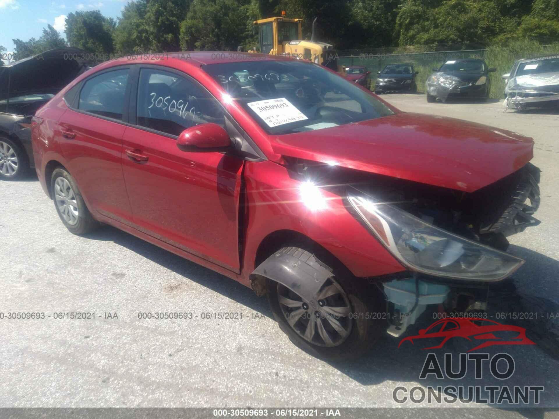 HYUNDAI ACCENT 2018 - 3KPC24A3XJE007828